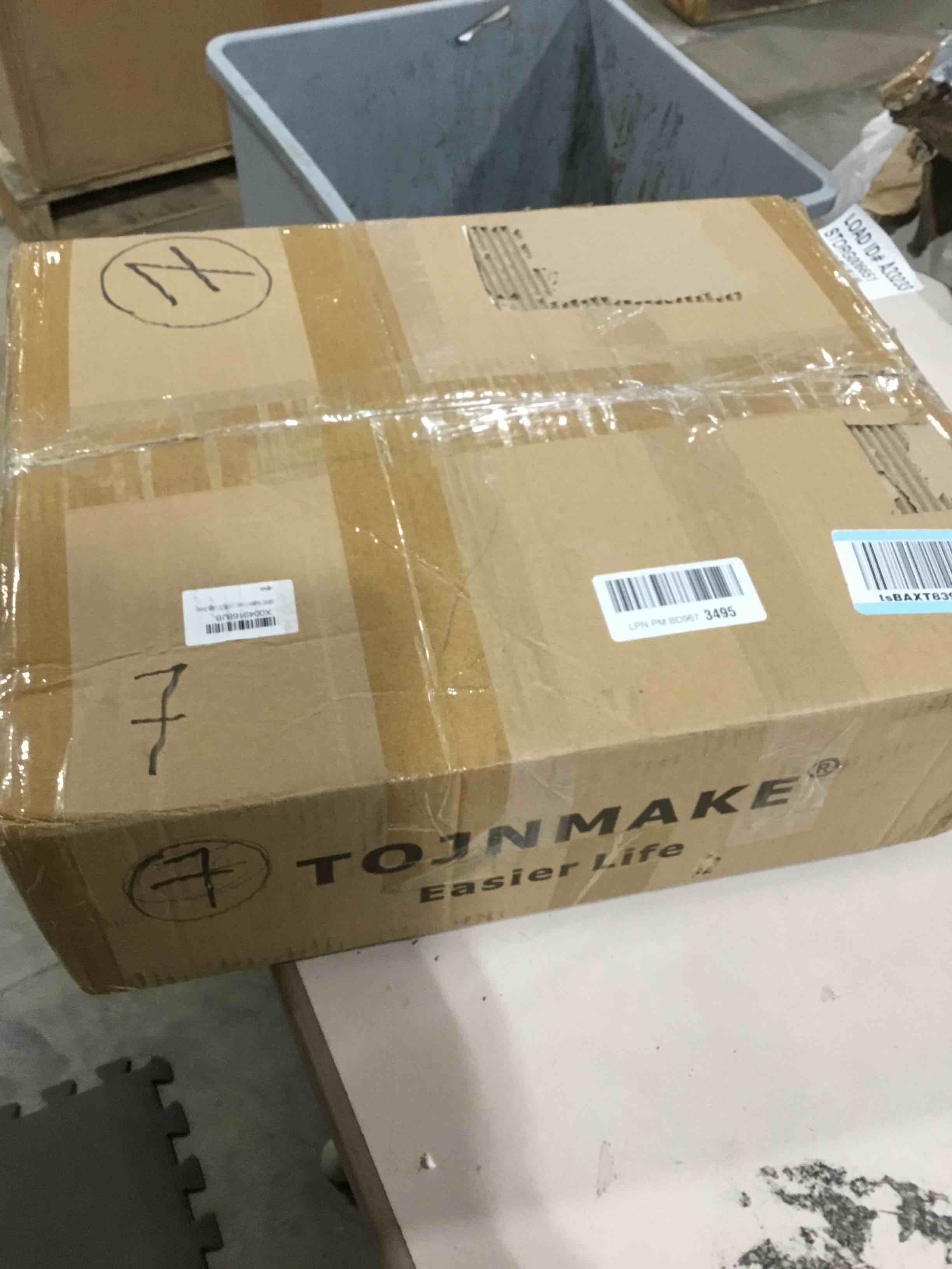 https://s3.amazonaws.com/lotting-images-prod/bidfta/RED6643047_1730296290578.jpeg