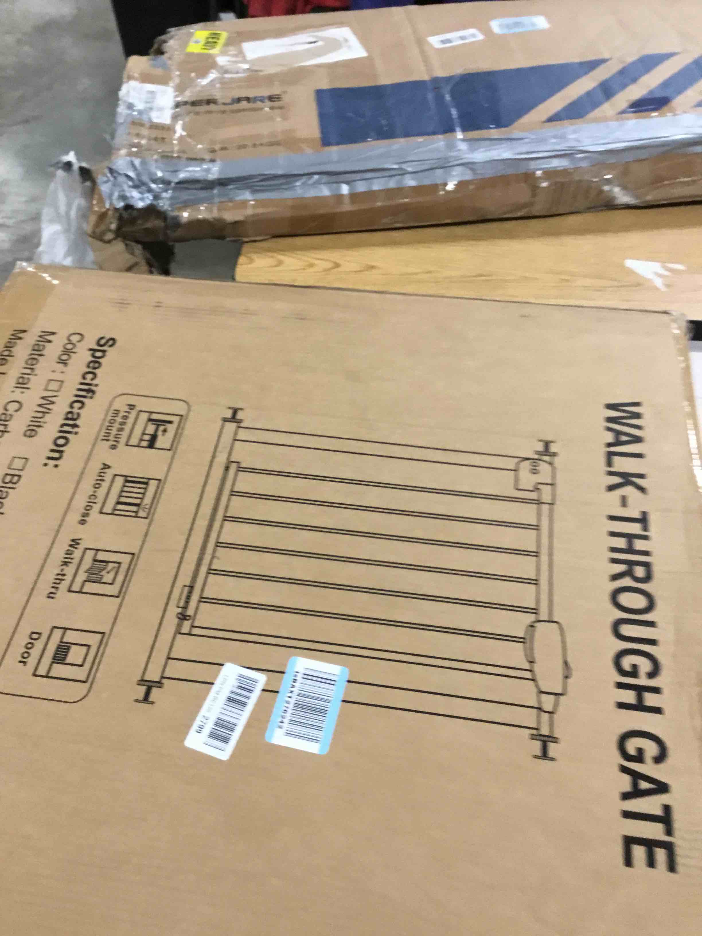 https://s3.amazonaws.com/lotting-images-prod/bidfta/RED6643054_1730297619994.jpeg