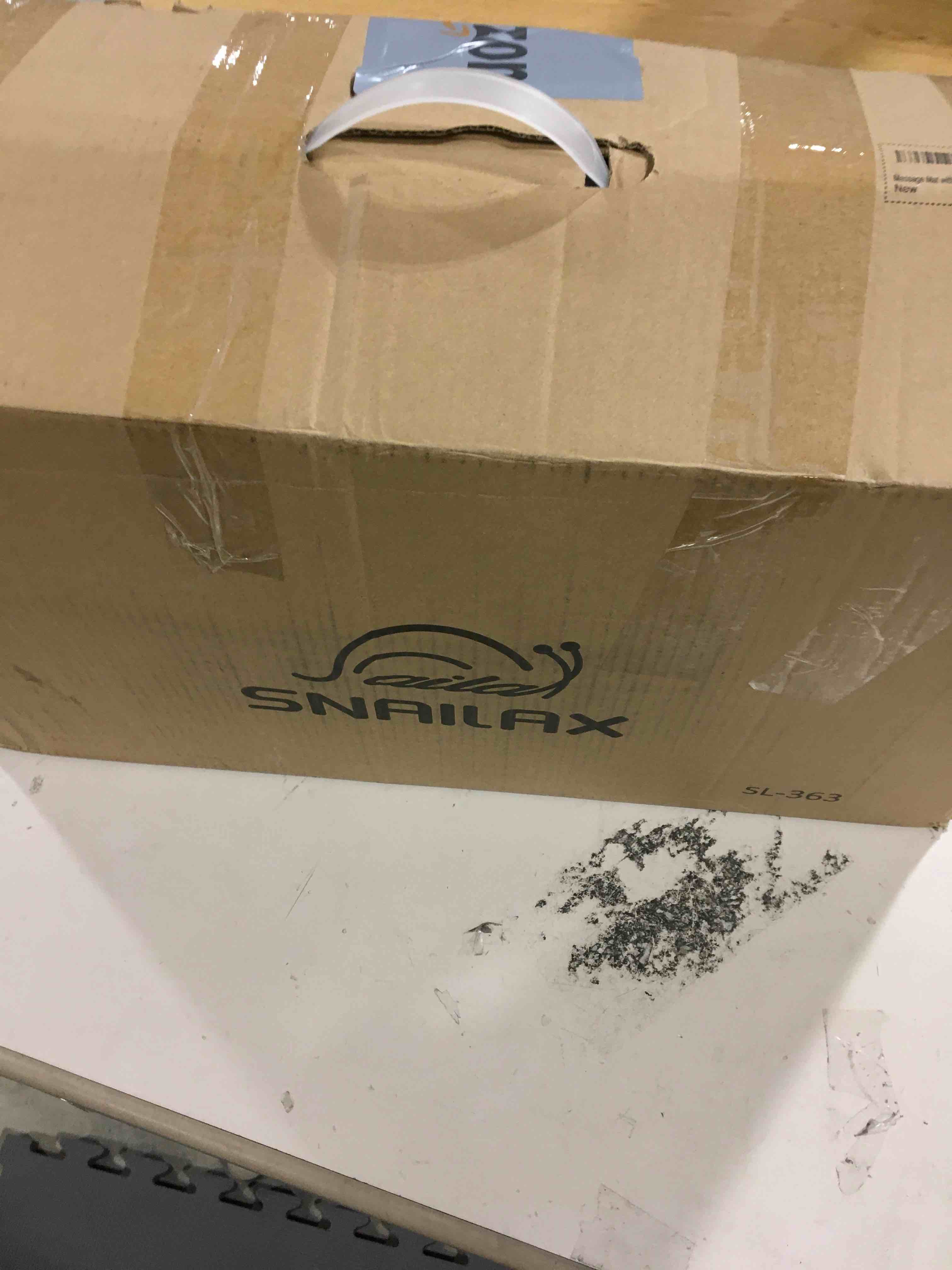 https://s3.amazonaws.com/lotting-images-prod/bidfta/RED6643446_1731327448530.jpeg