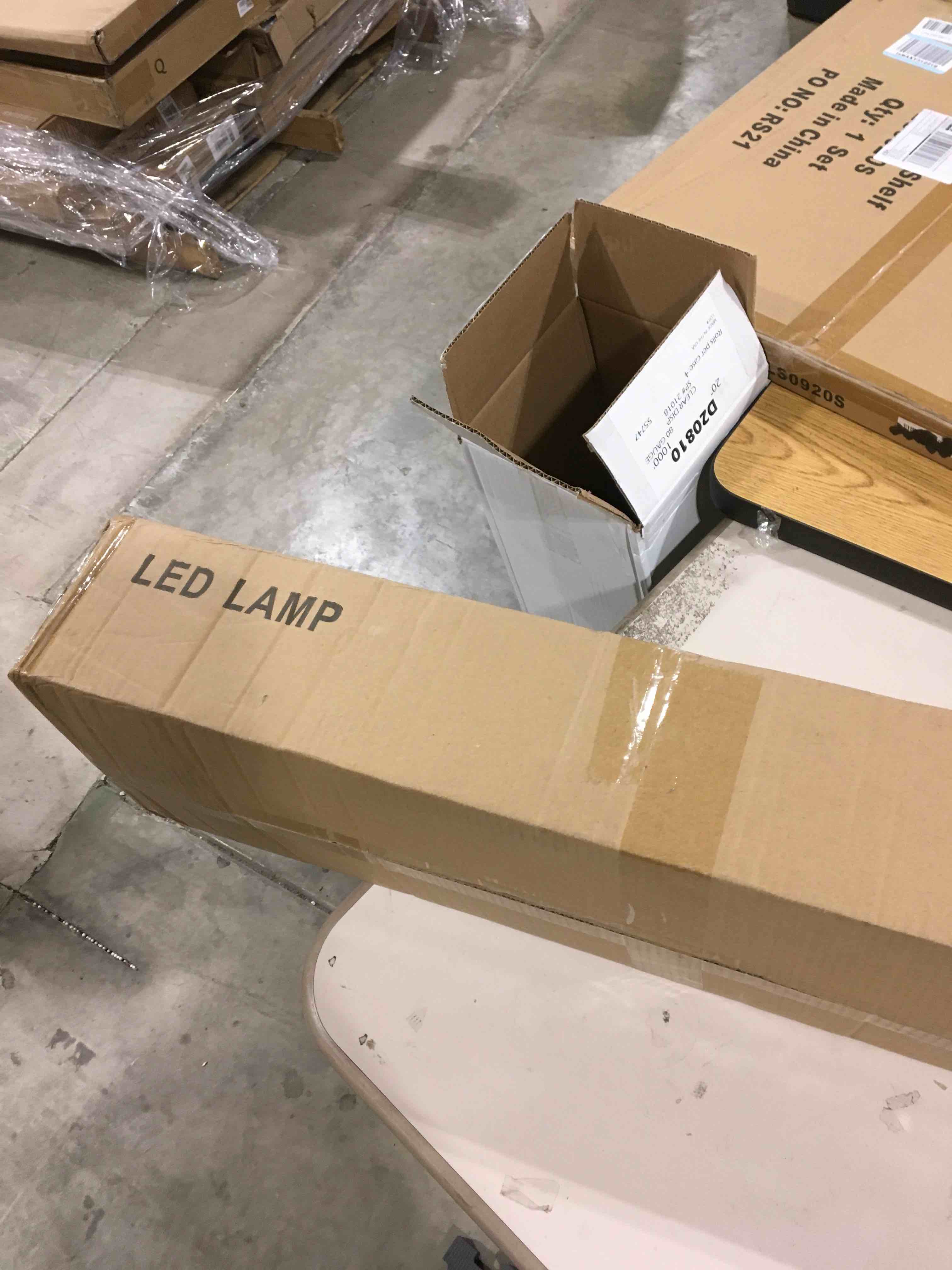 https://s3.amazonaws.com/lotting-images-prod/bidfta/RED6643448_1731328273286.jpeg