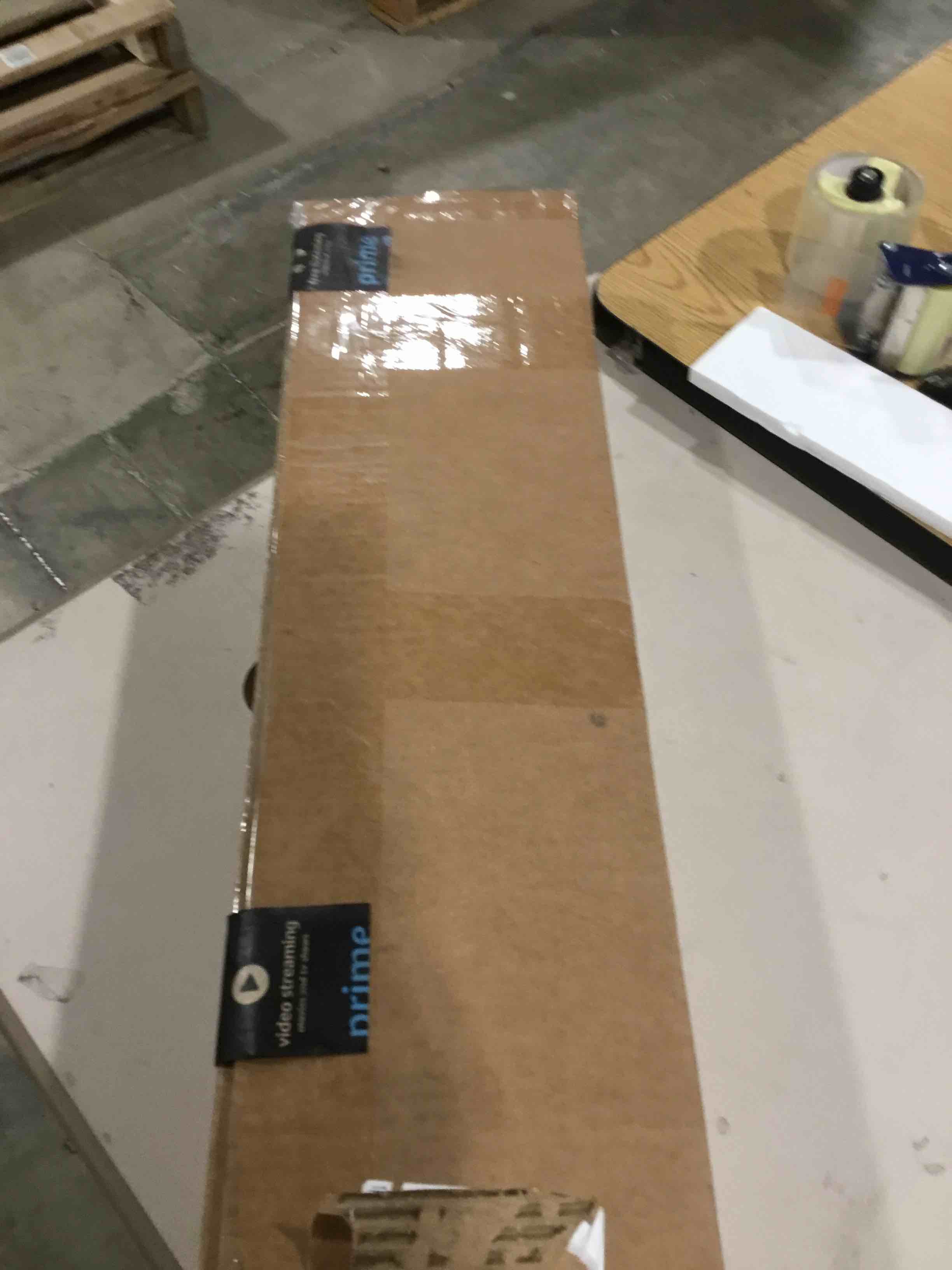 https://s3.amazonaws.com/lotting-images-prod/bidfta/RED6643587_1731607305548.jpeg