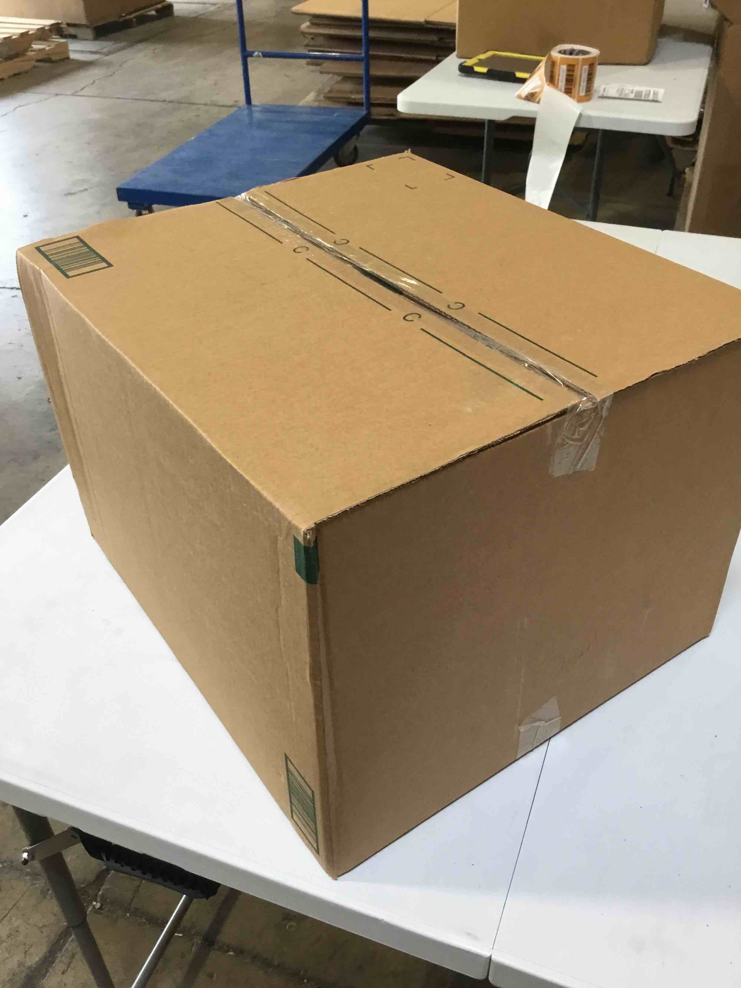 https://s3.amazonaws.com/lotting-images-prod/bidfta/RED6644135_1727450988427.jpeg