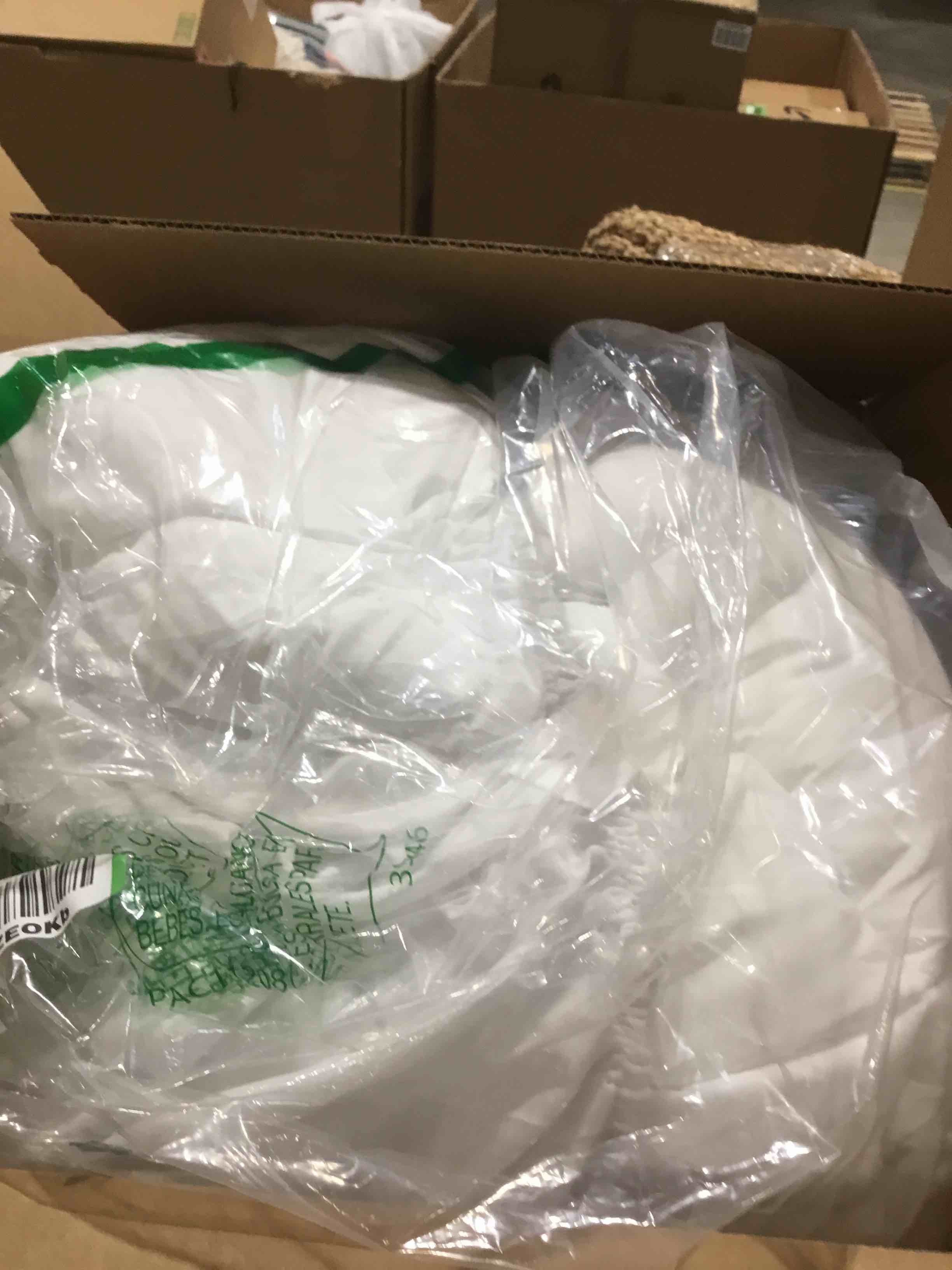 https://s3.amazonaws.com/lotting-images-prod/bidfta/RED6644592_1729086638885.jpeg