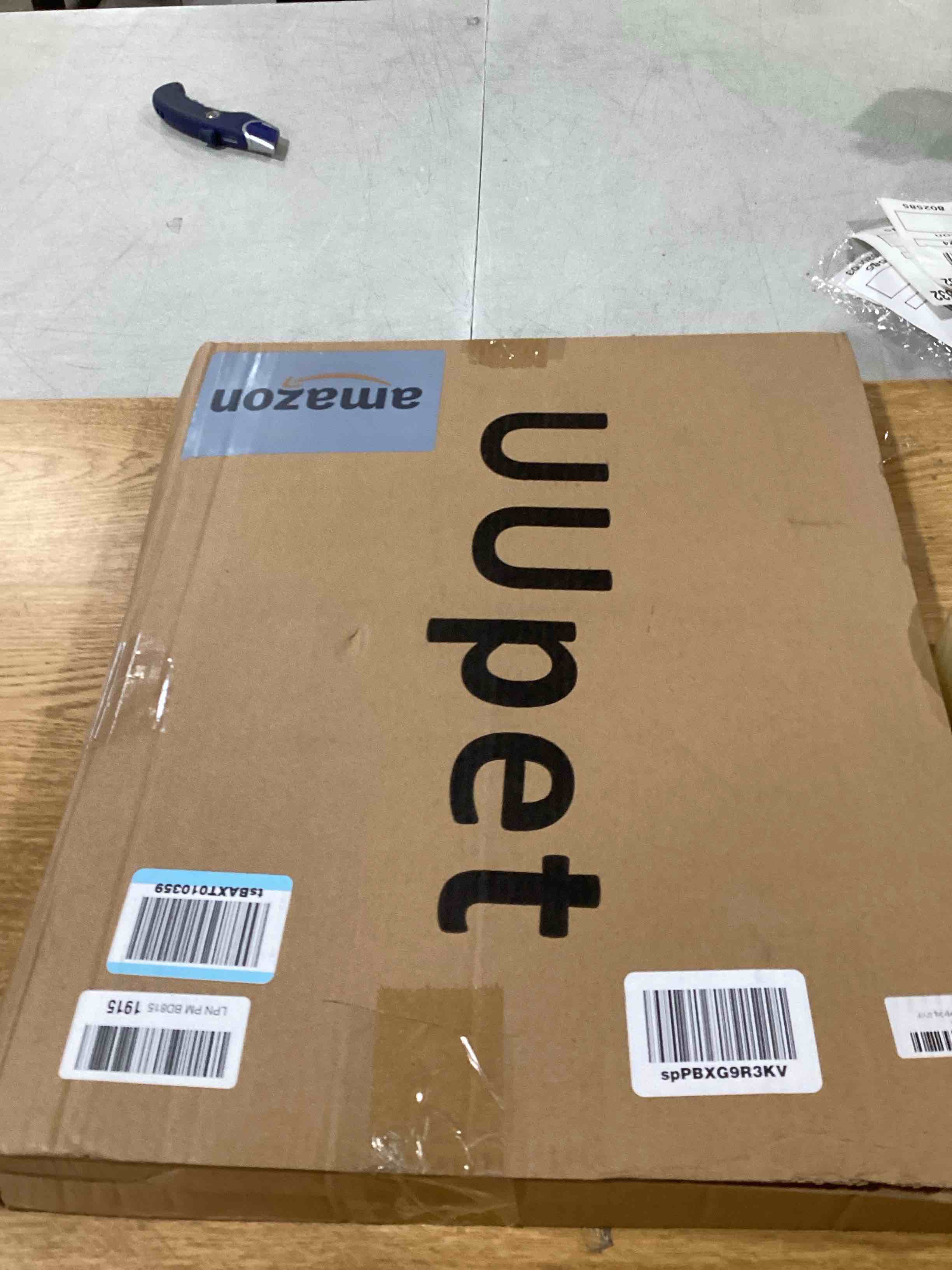 https://s3.amazonaws.com/lotting-images-prod/bidfta/RED6645221_1729604777841.jpeg