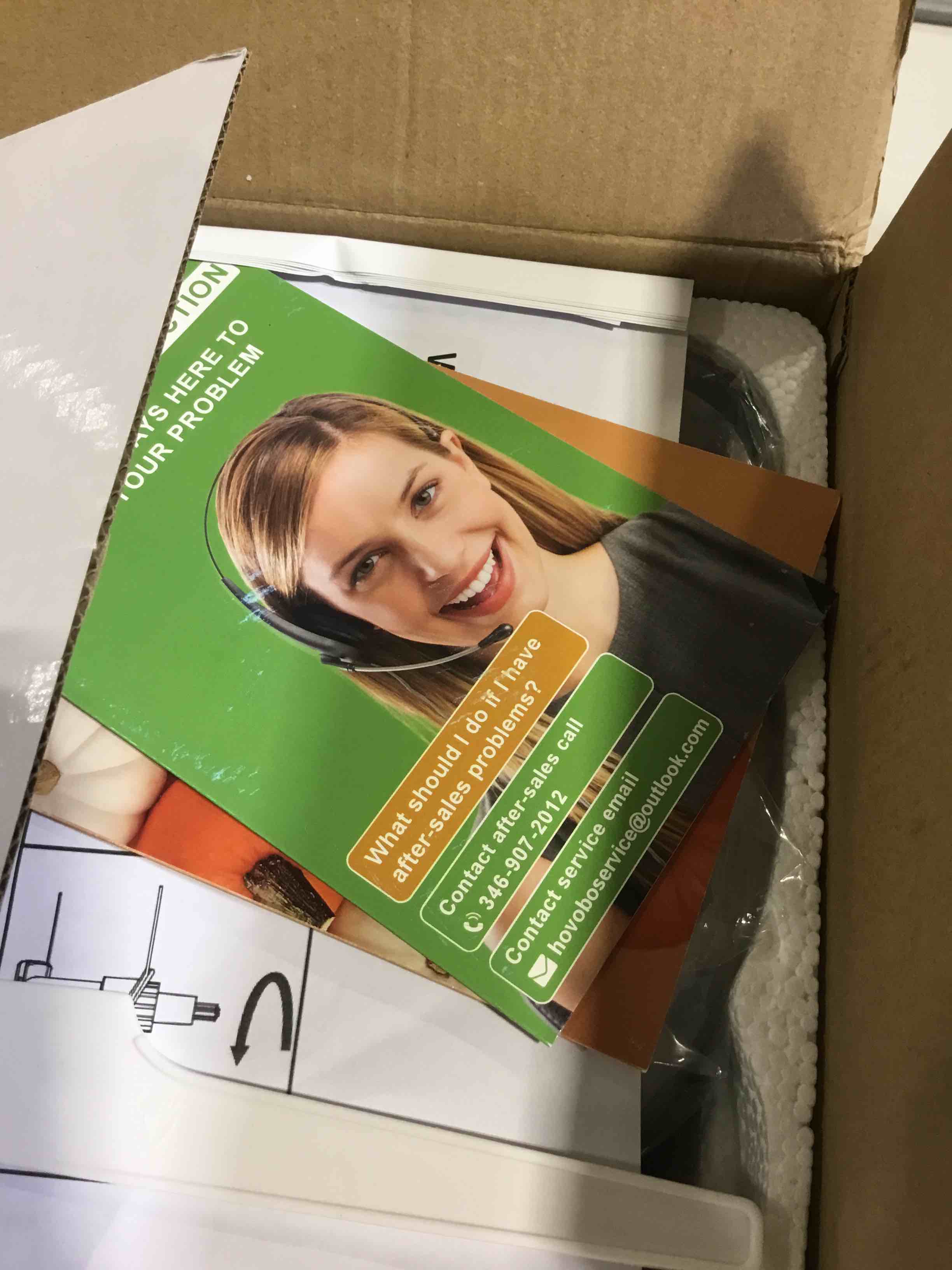 https://s3.amazonaws.com/lotting-images-prod/bidfta/RED6646895_1729273139745.jpeg