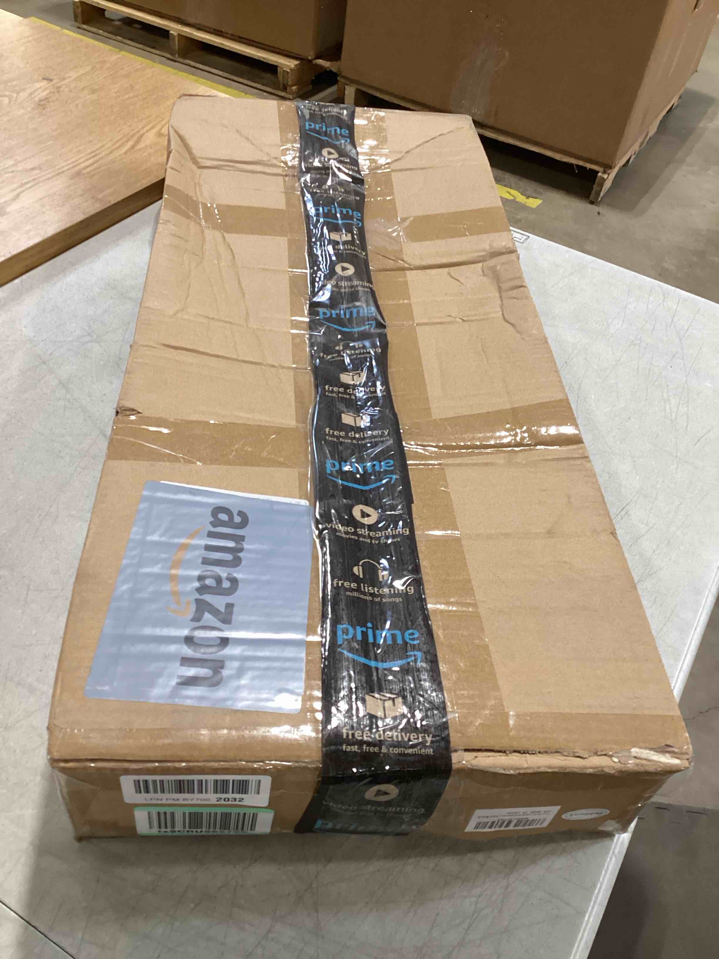 https://s3.amazonaws.com/lotting-images-prod/bidfta/RED6647169_1728505633000.jpeg