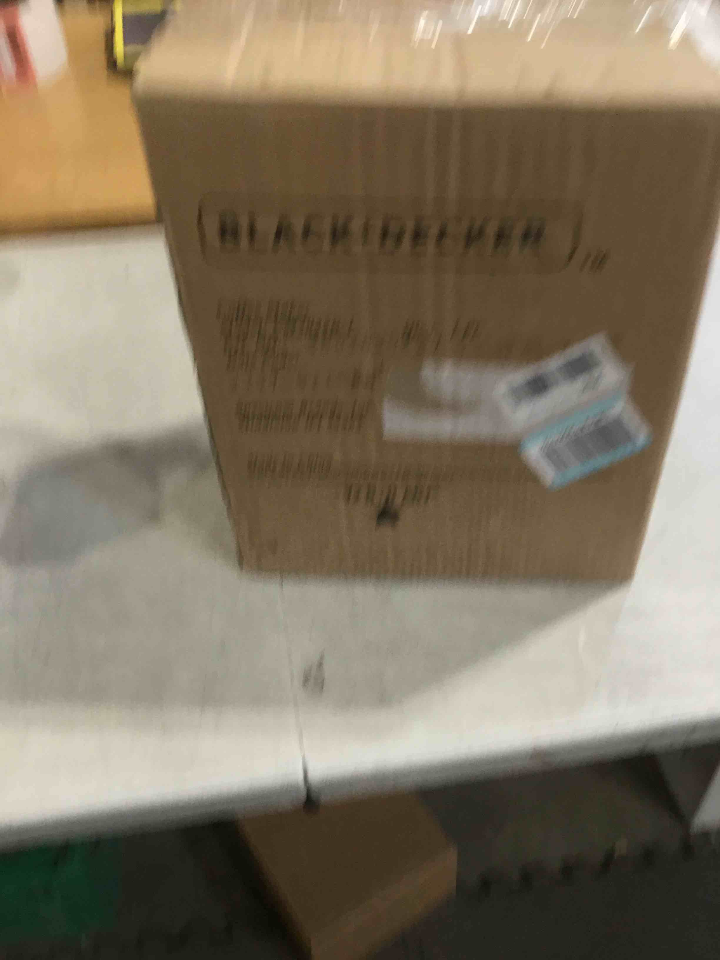 https://s3.amazonaws.com/lotting-images-prod/bidfta/RED6647281_1728579363128.jpeg