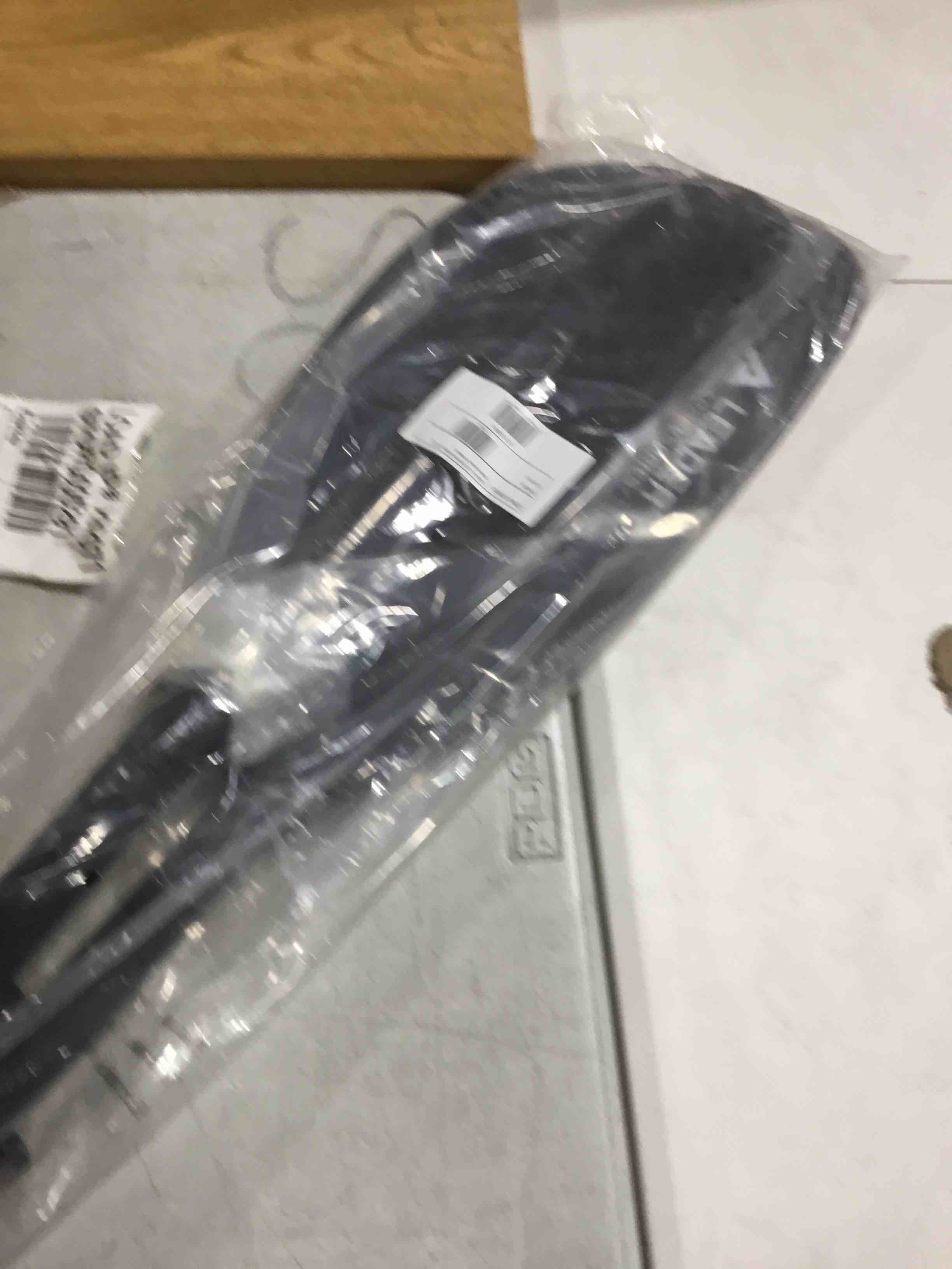 https://s3.amazonaws.com/lotting-images-prod/bidfta/RED6647705_1729007446536.jpeg