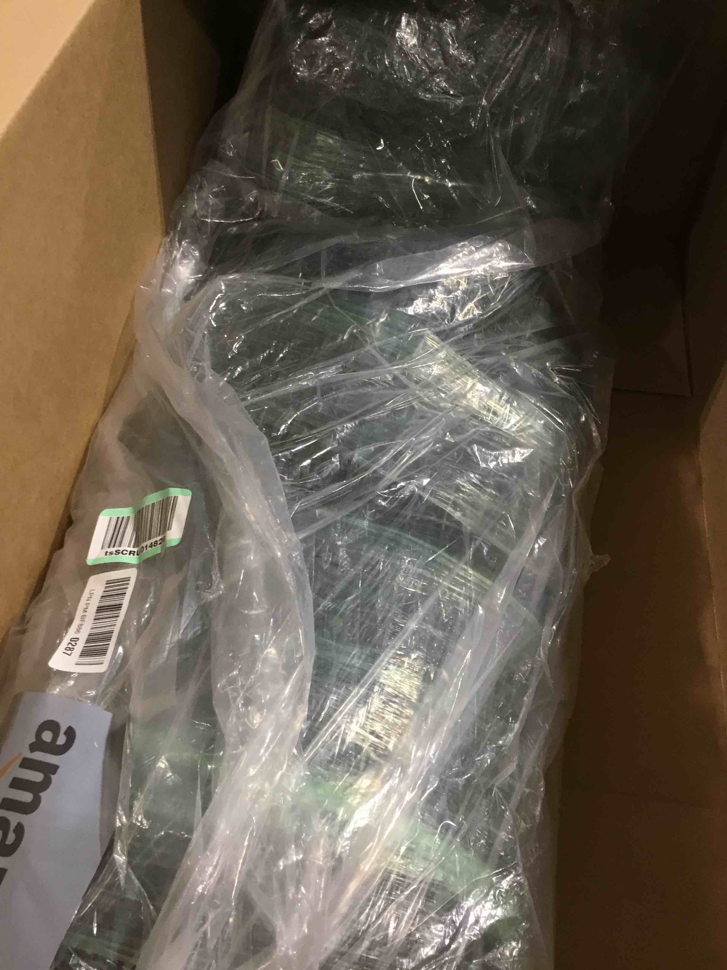 https://s3.amazonaws.com/lotting-images-prod/bidfta/RED6647707_1729007669431.jpeg