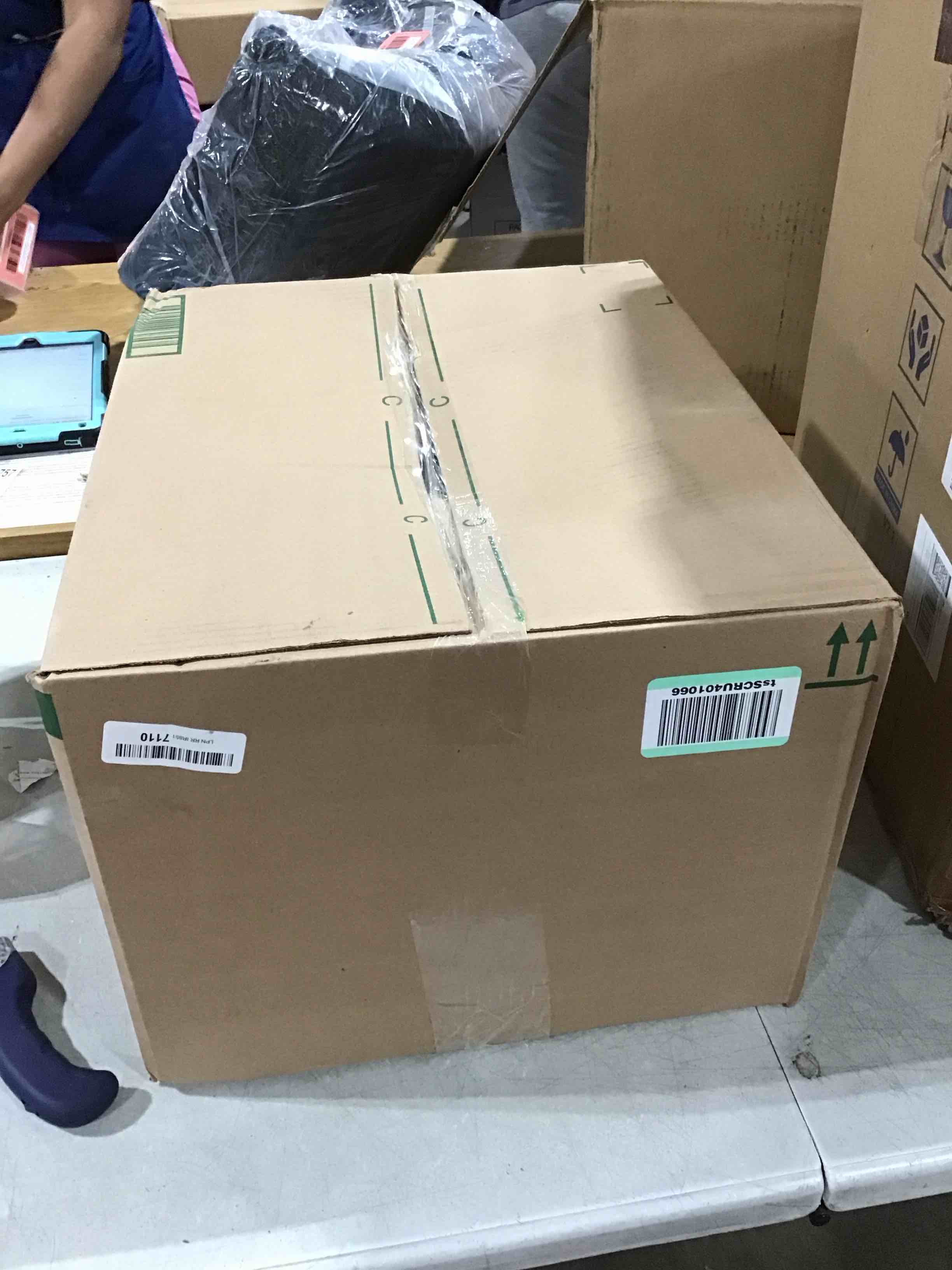 https://s3.amazonaws.com/lotting-images-prod/bidfta/RED6647762_1729080082767.jpeg