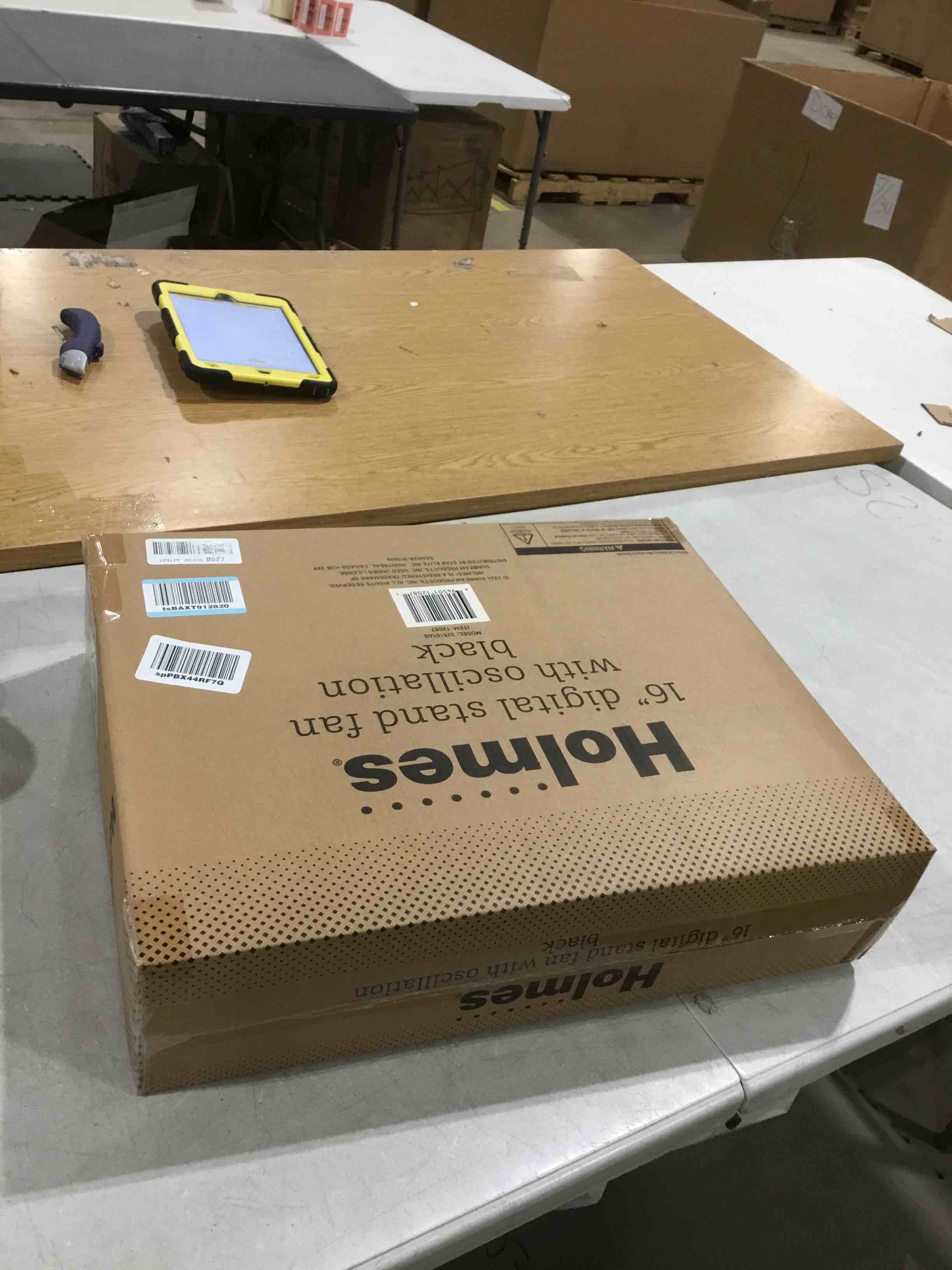 https://s3.amazonaws.com/lotting-images-prod/bidfta/RED6647947_1729163555339.jpeg