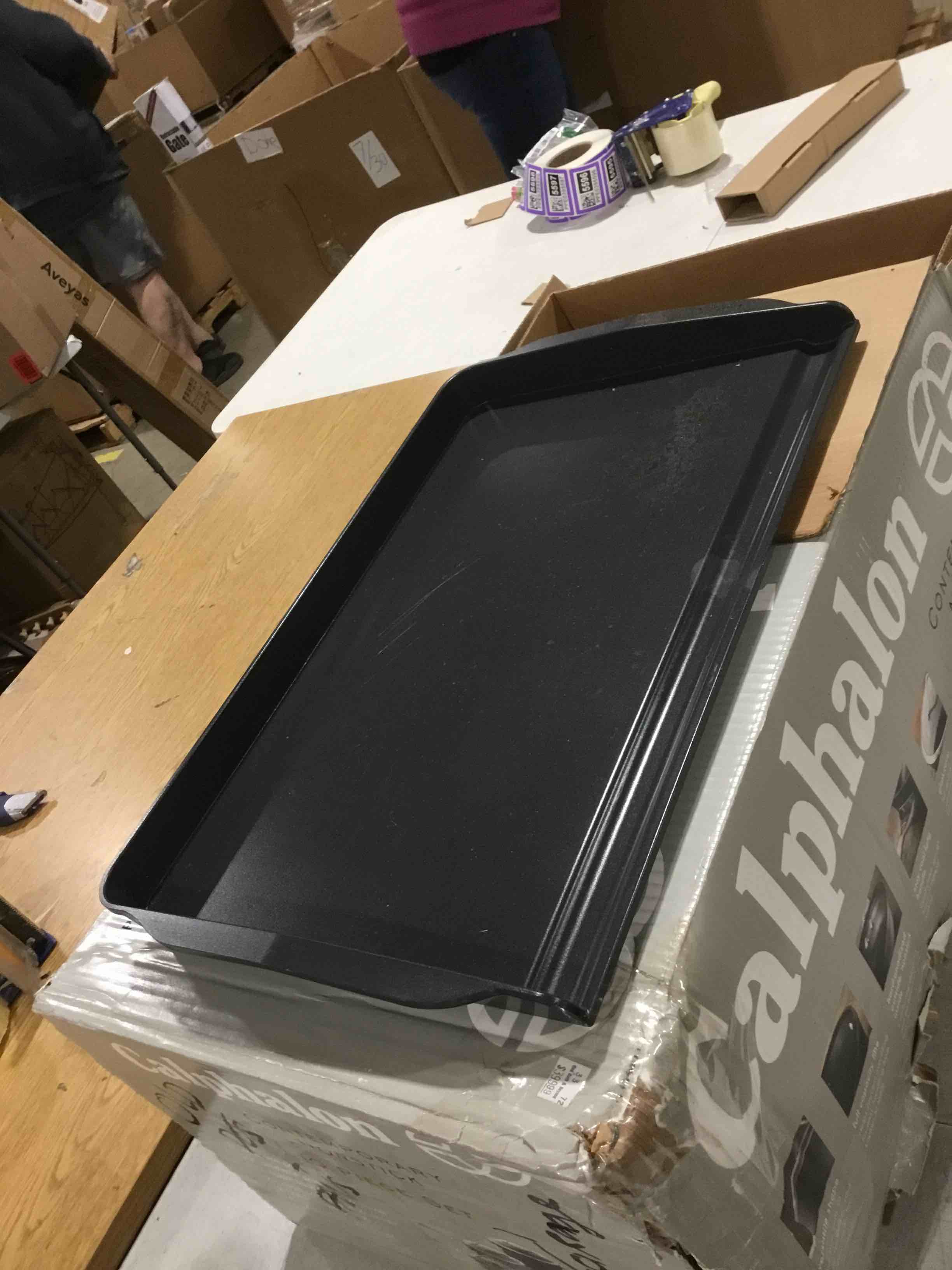 https://s3.amazonaws.com/lotting-images-prod/bidfta/RED6647951_1729164686743.jpeg