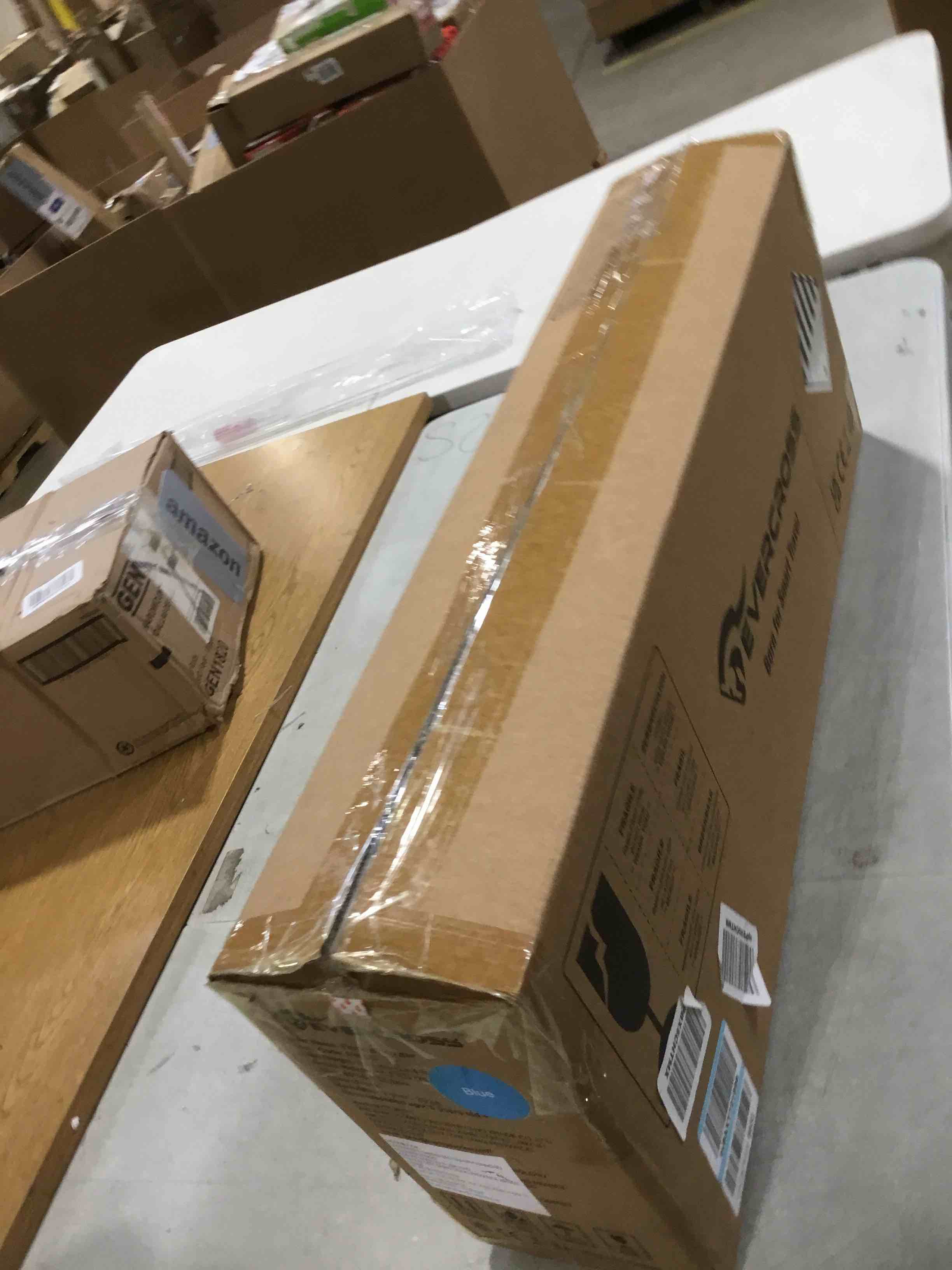https://s3.amazonaws.com/lotting-images-prod/bidfta/RED6648087_1729191757223.jpeg
