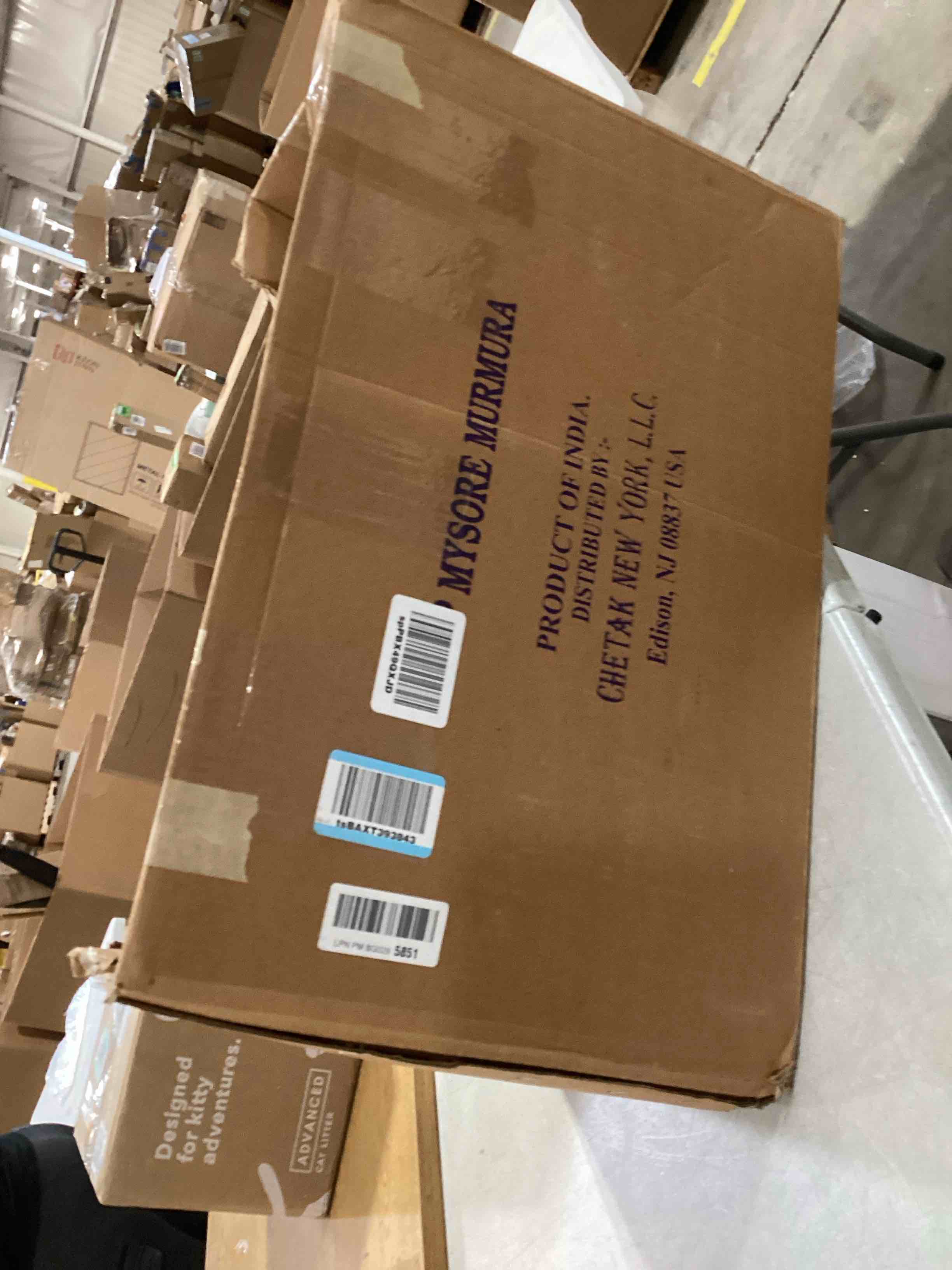 https://s3.amazonaws.com/lotting-images-prod/bidfta/RED6648318_1729351177132.jpeg