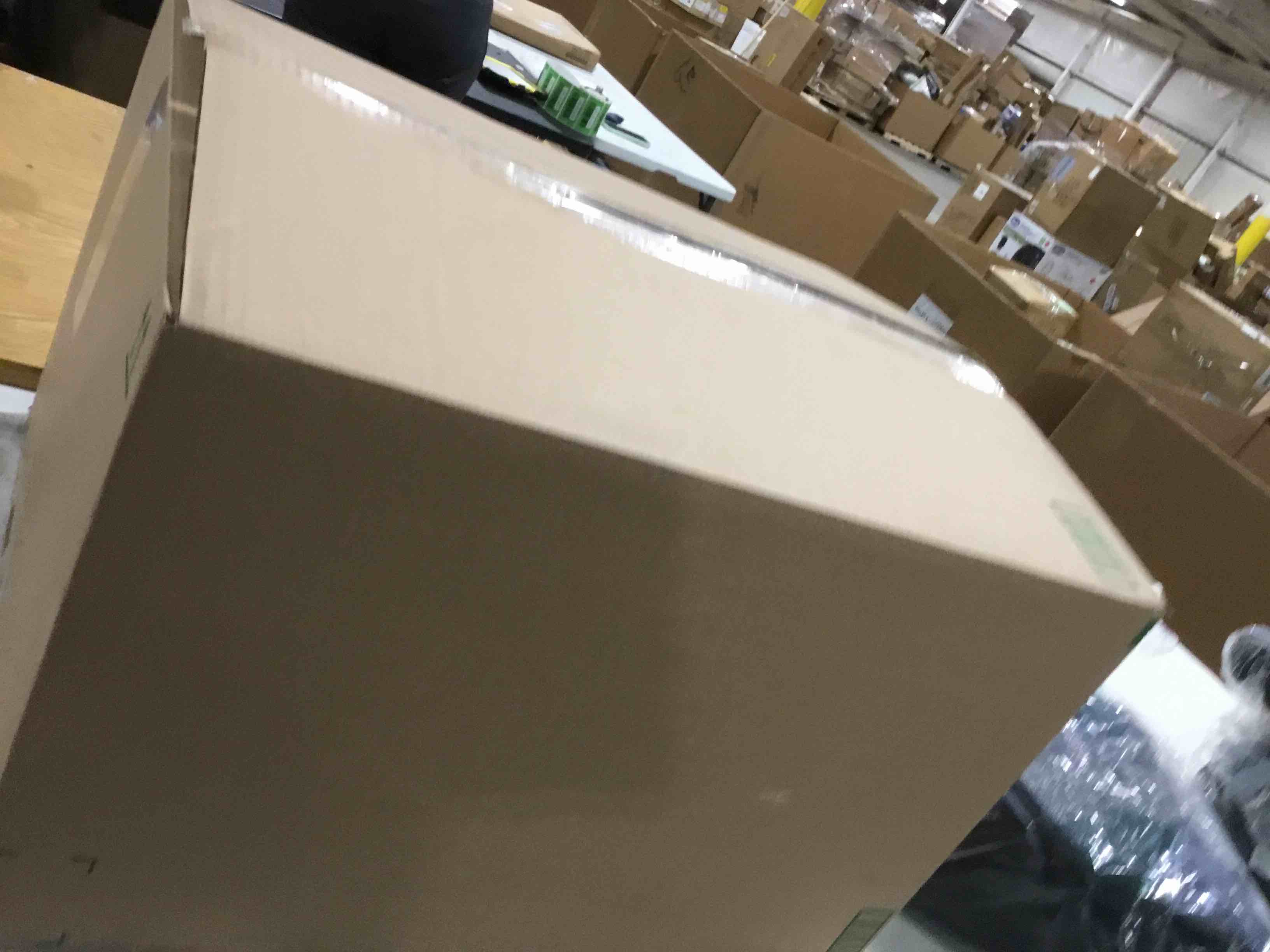 https://s3.amazonaws.com/lotting-images-prod/bidfta/RED6648359_1729513624456.jpeg