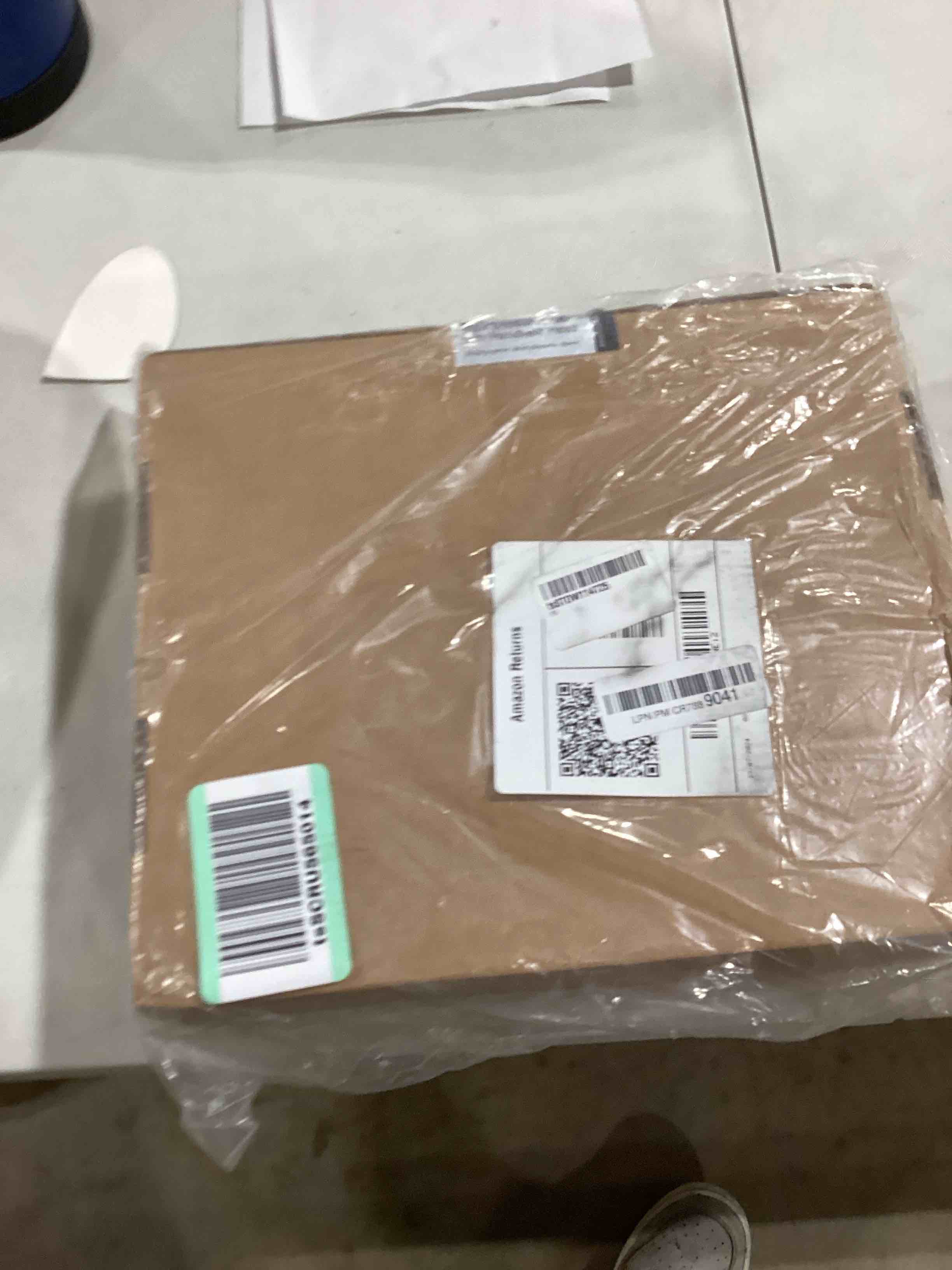 https://s3.amazonaws.com/lotting-images-prod/bidfta/RED6648506_1727695287825.jpeg