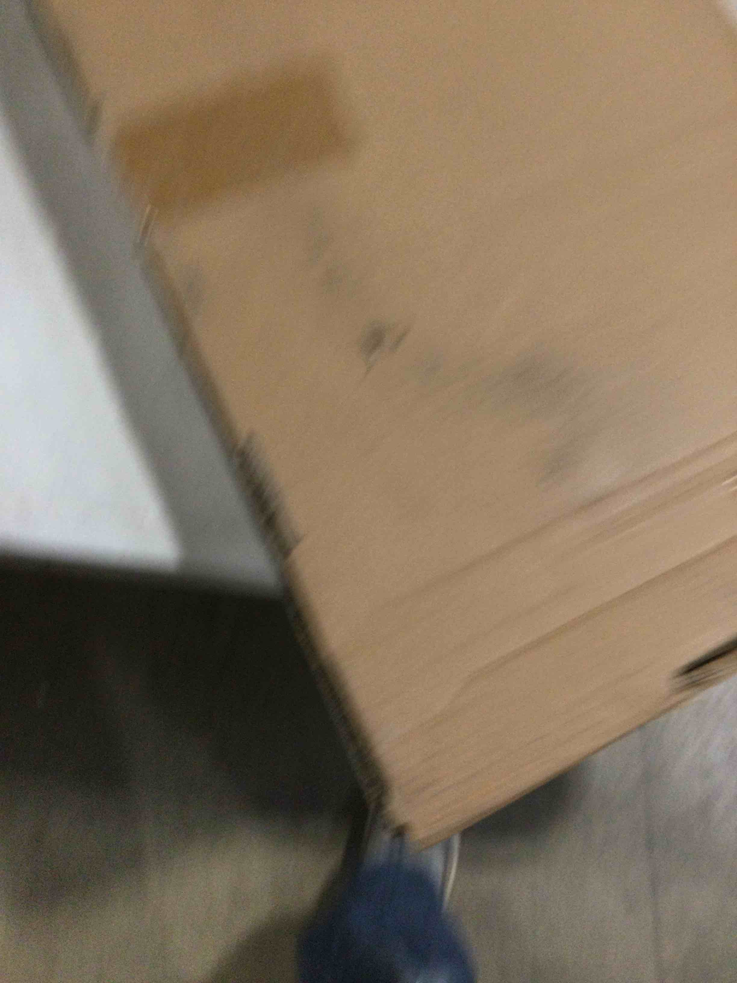 https://s3.amazonaws.com/lotting-images-prod/bidfta/RED6648689_1727714764237.jpeg