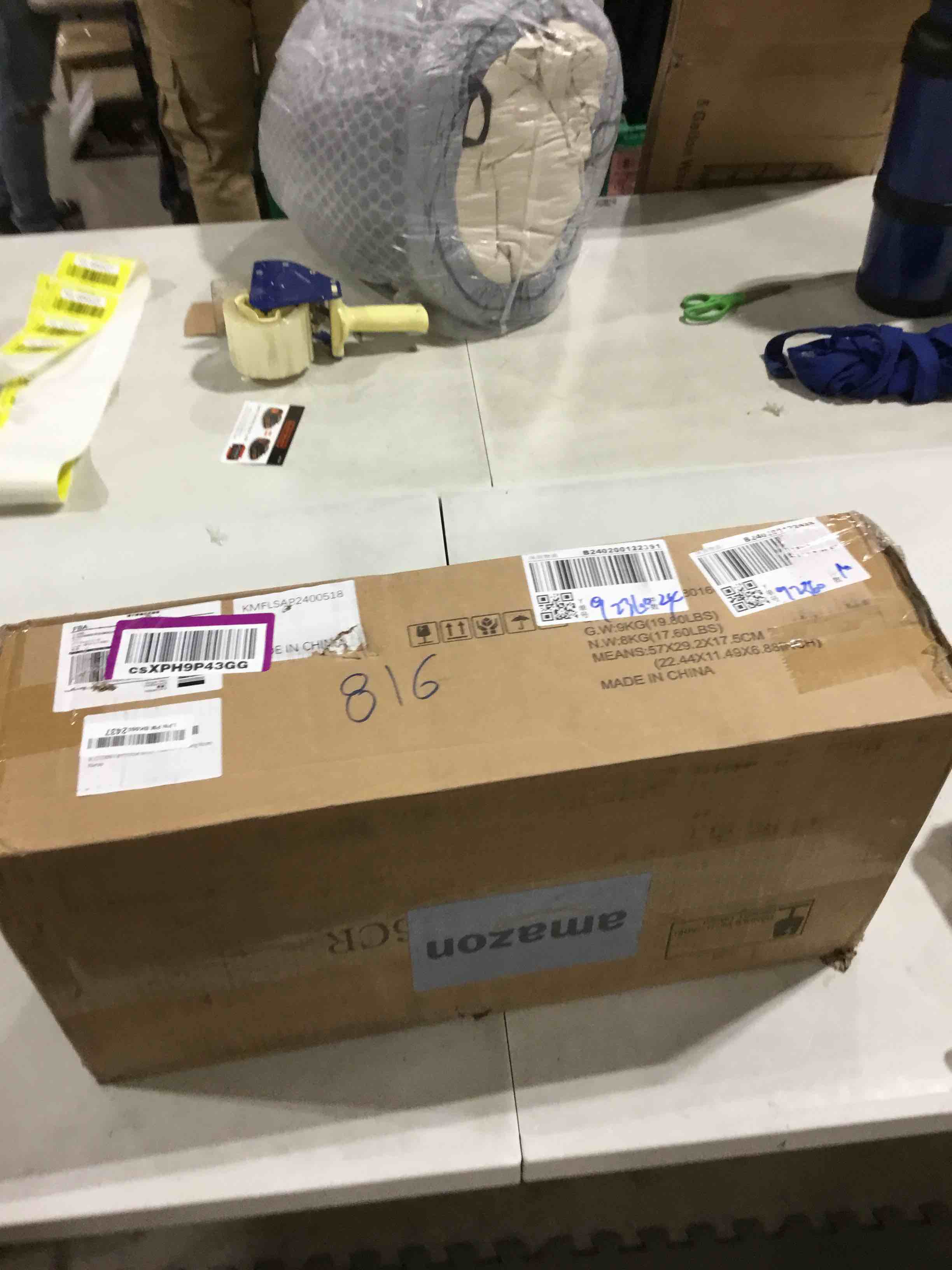 https://s3.amazonaws.com/lotting-images-prod/bidfta/RED6649142_1727954488056.jpeg