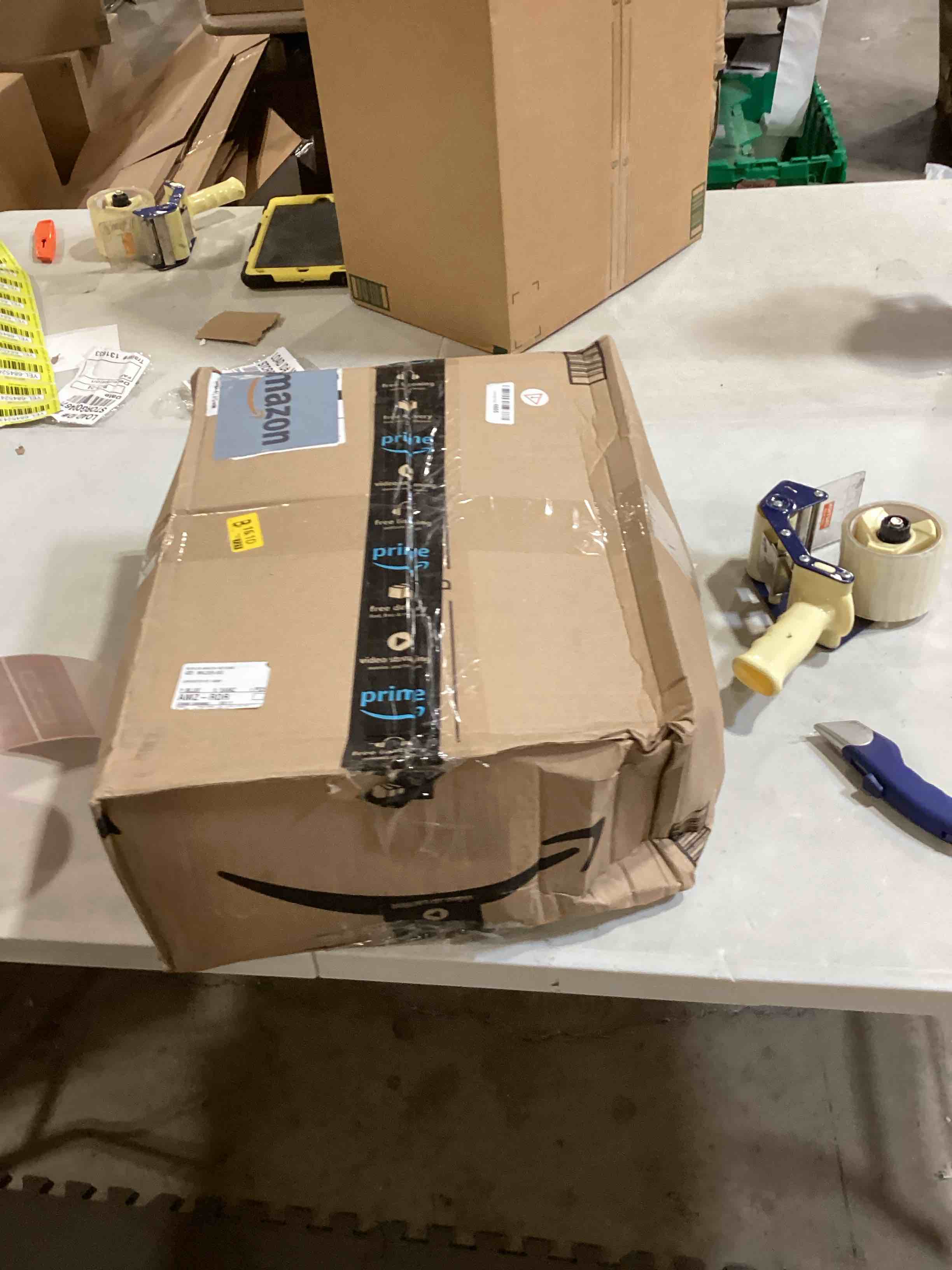 https://s3.amazonaws.com/lotting-images-prod/bidfta/RED6649360_1727982090829.jpeg
