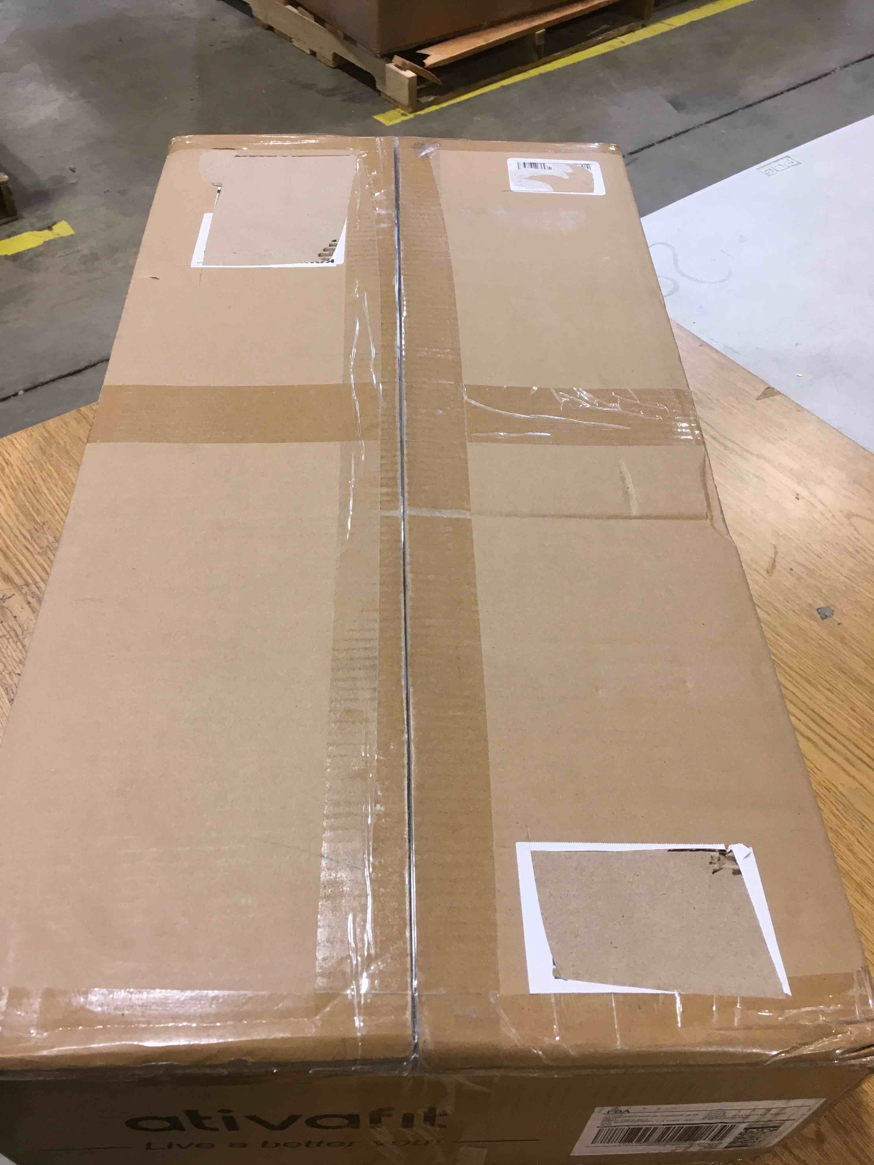 https://s3.amazonaws.com/lotting-images-prod/bidfta/RED6649866_1728571583481.jpeg