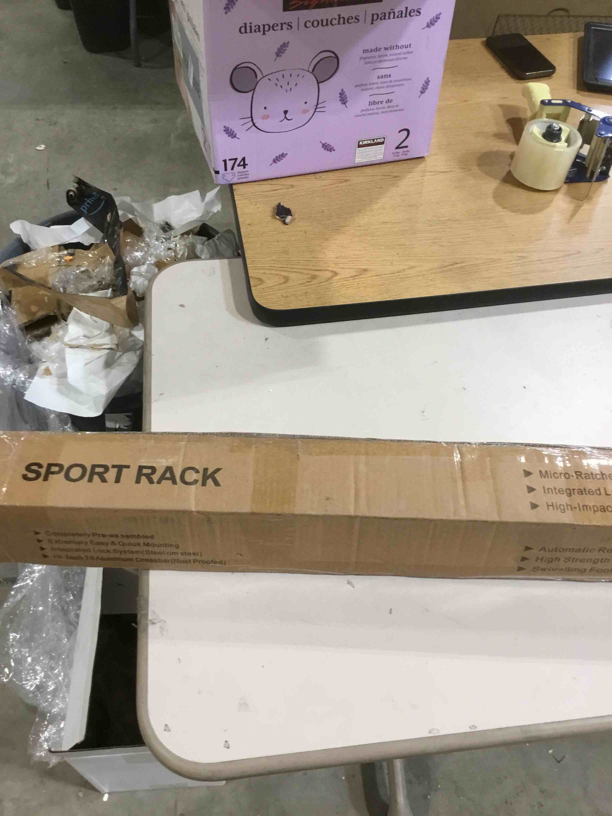 https://s3.amazonaws.com/lotting-images-prod/bidfta/RED6651269_1729529672901.jpeg