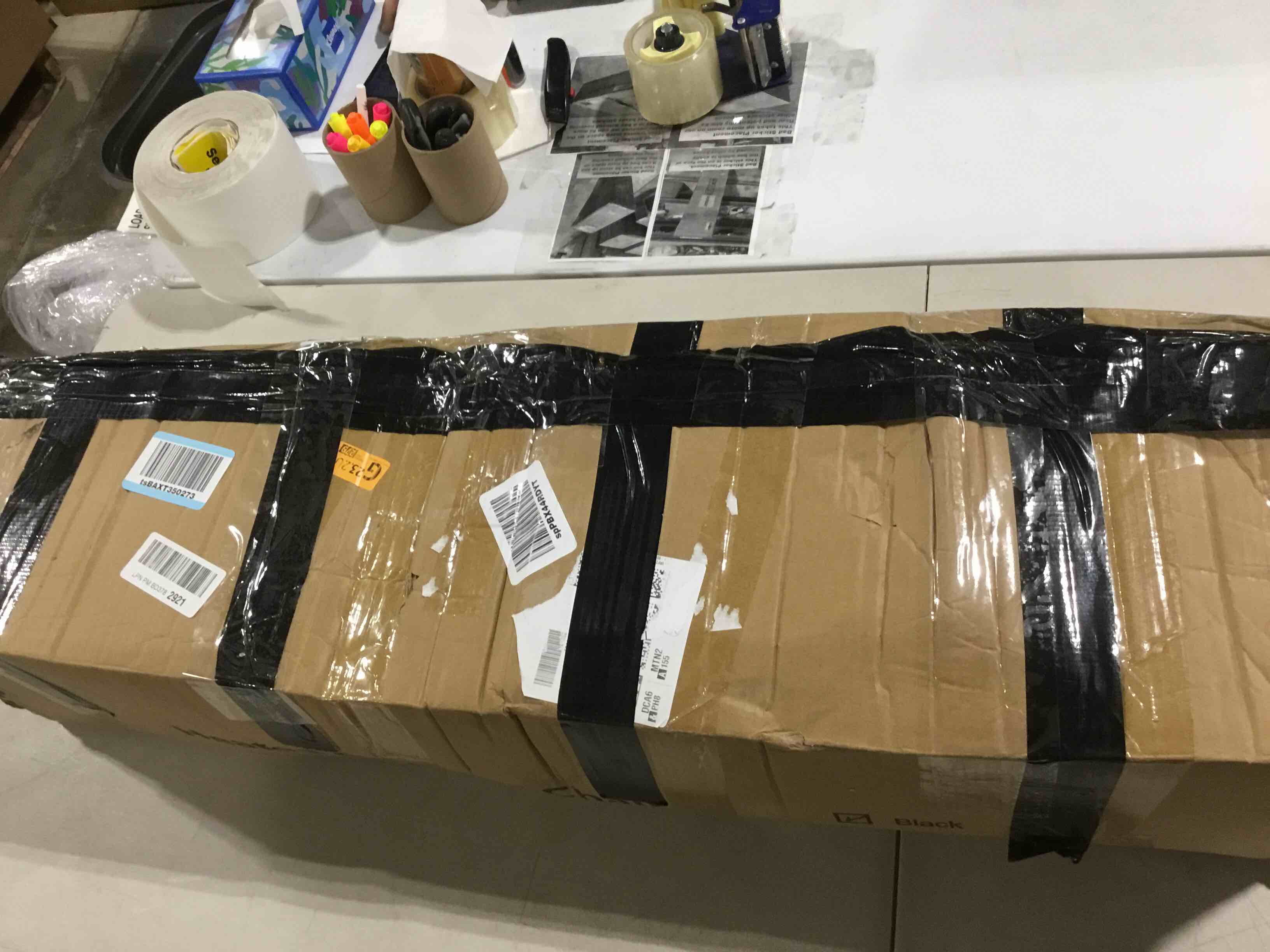 https://s3.amazonaws.com/lotting-images-prod/bidfta/RED6651593_1728993824927.jpeg