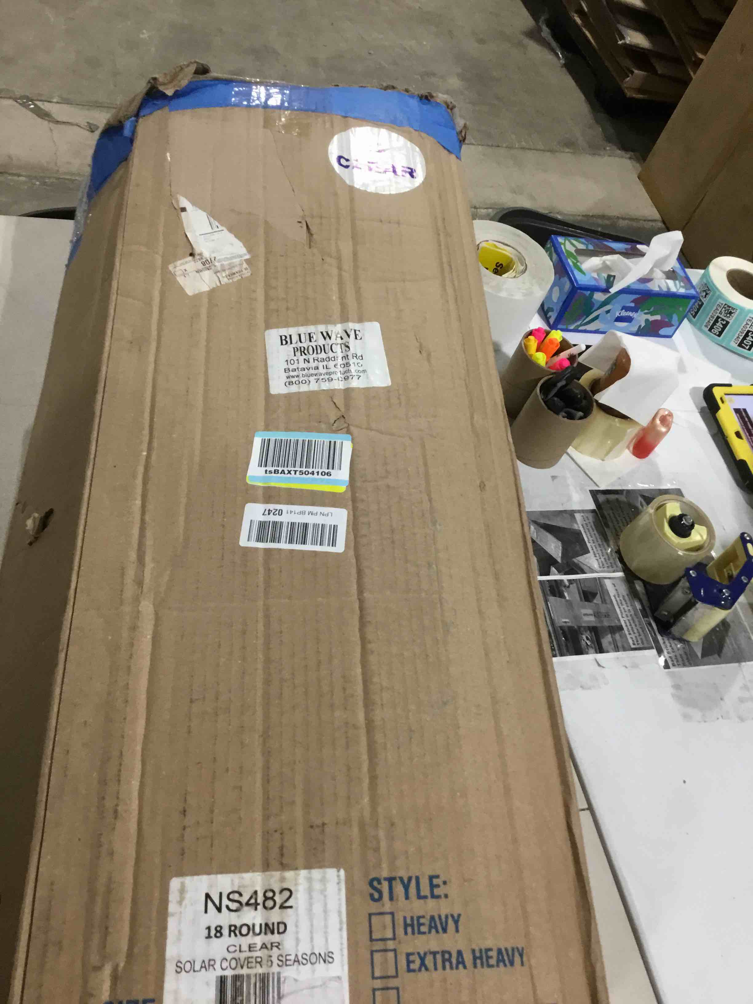 https://s3.amazonaws.com/lotting-images-prod/bidfta/RED6651604_1728995247313.jpeg