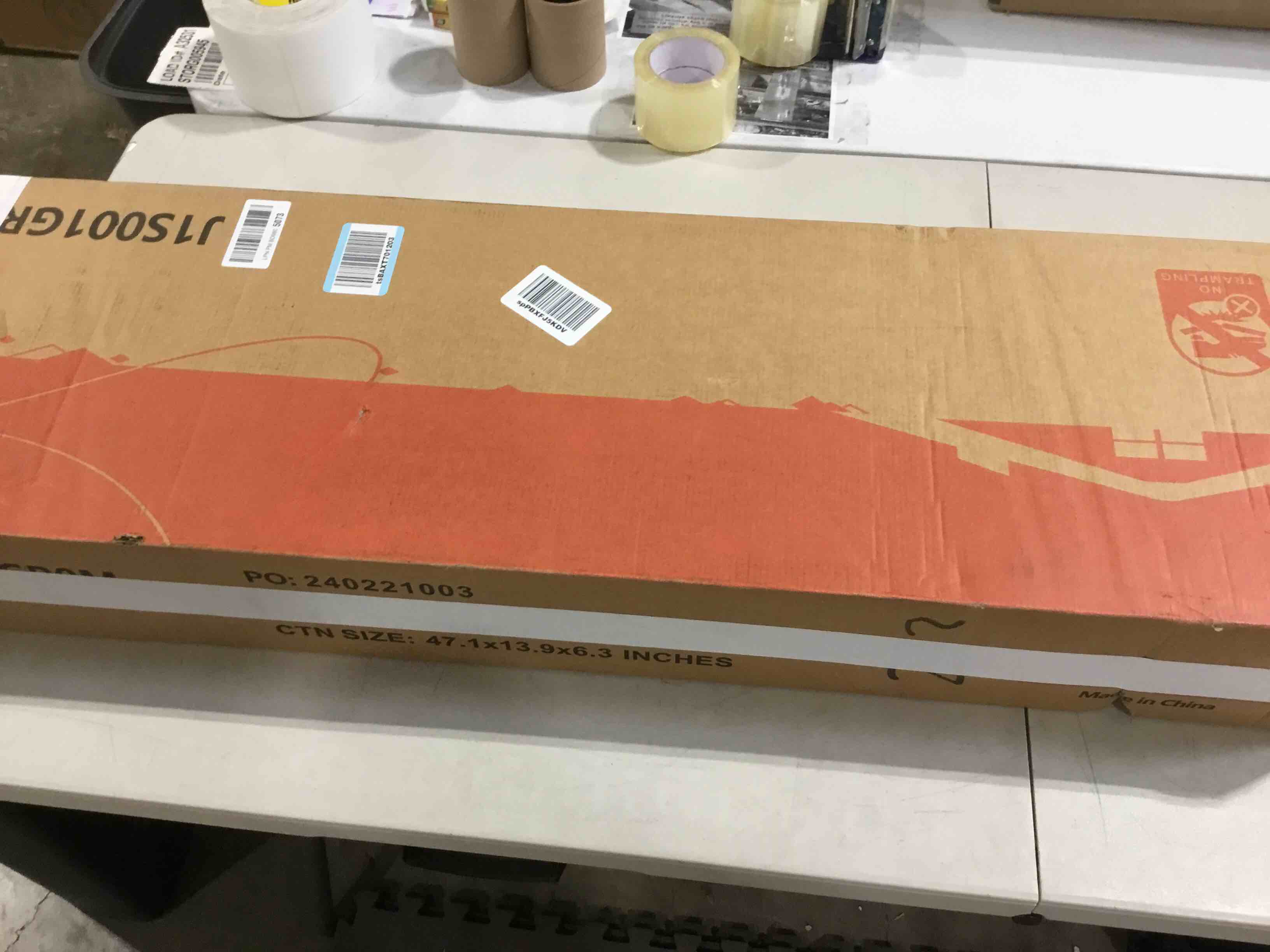 https://s3.amazonaws.com/lotting-images-prod/bidfta/RED6651987_1729170946598.jpeg