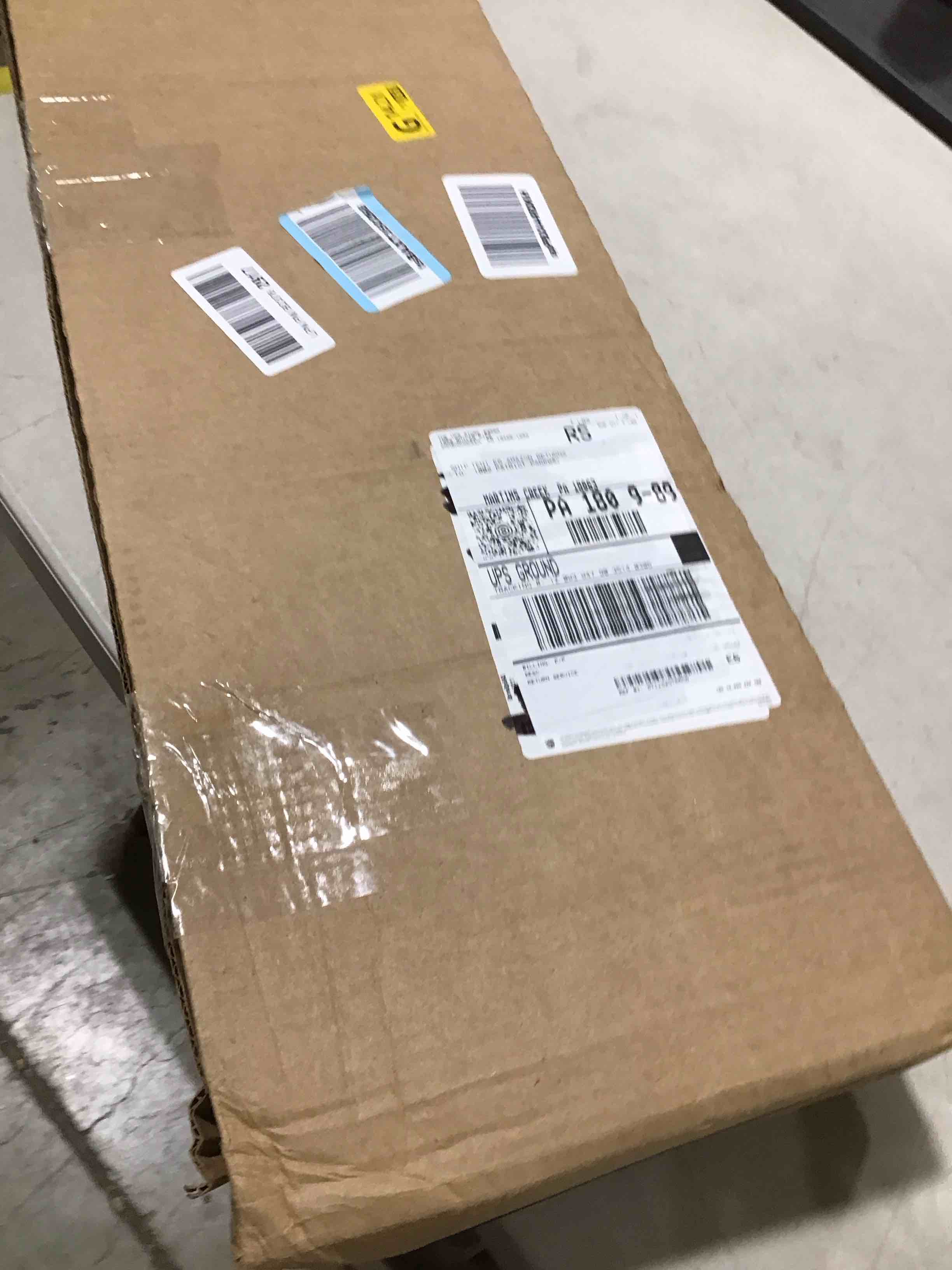 https://s3.amazonaws.com/lotting-images-prod/bidfta/RED6653815_1728994690014.jpeg