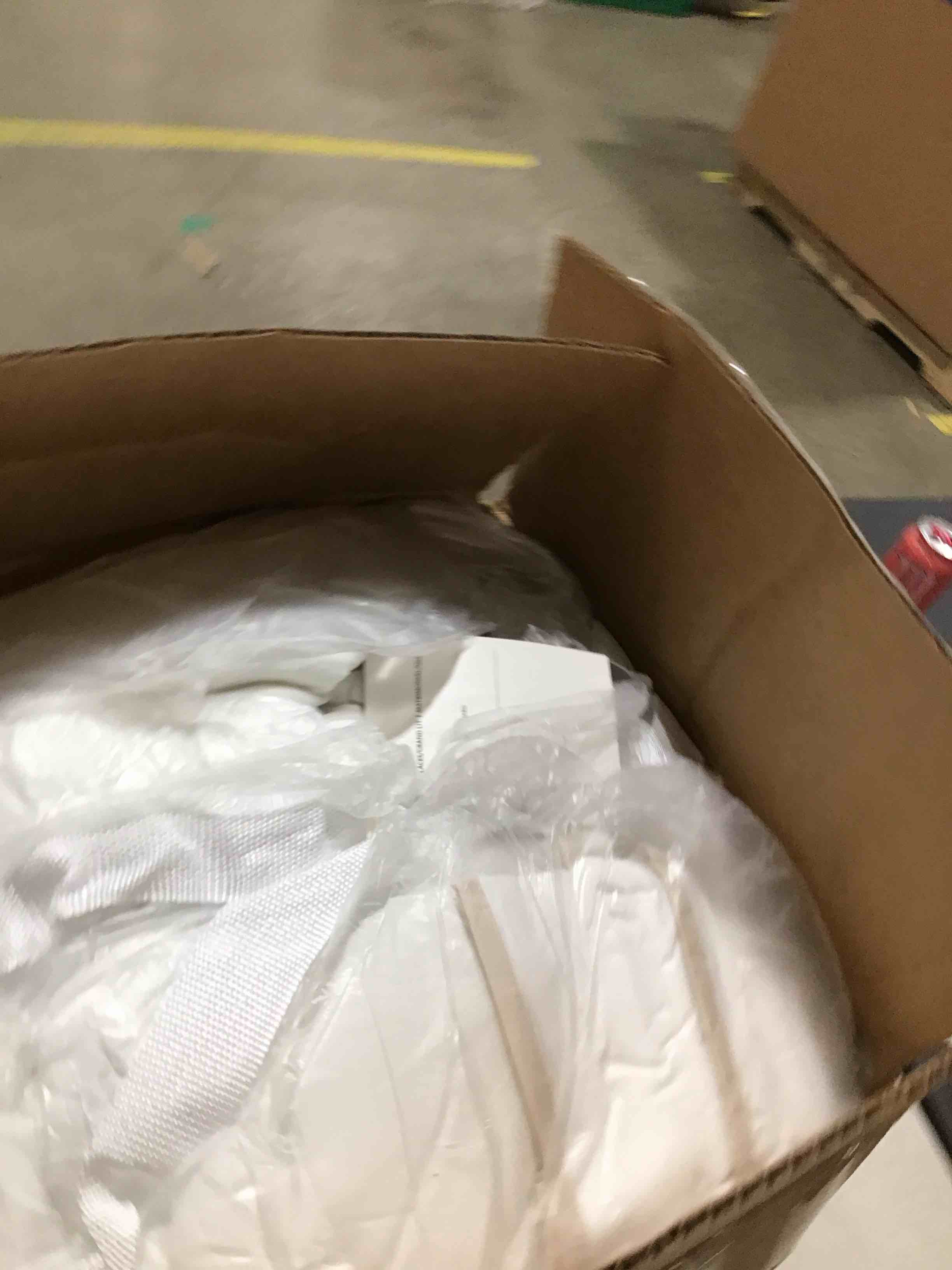 https://s3.amazonaws.com/lotting-images-prod/bidfta/RED6653823_1728995956254.jpeg