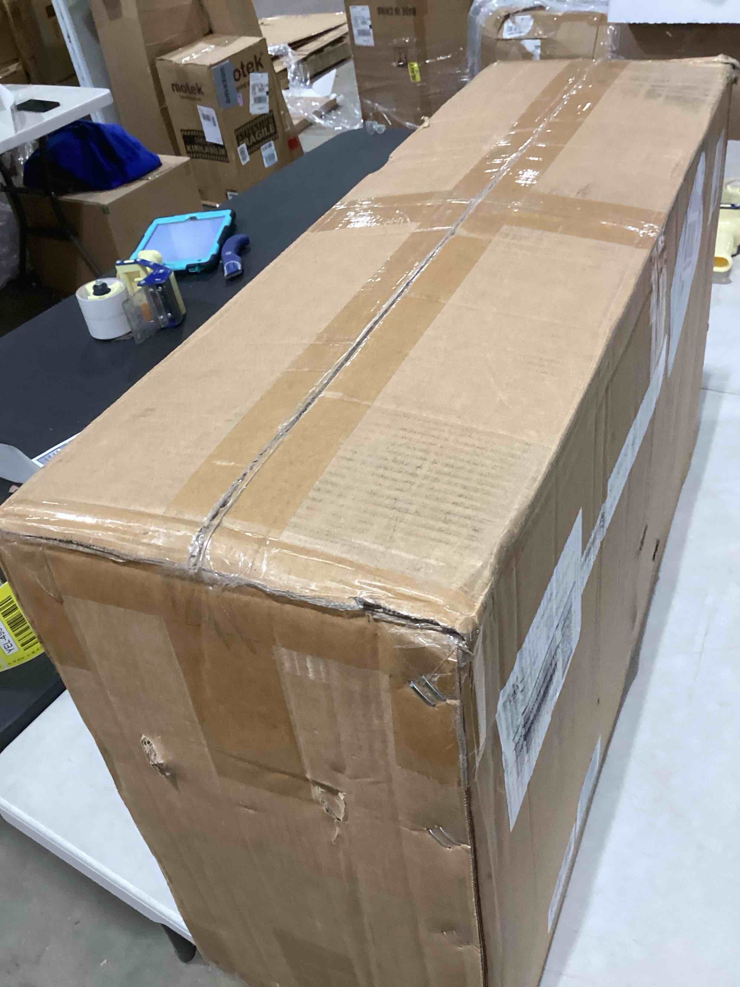 https://s3.amazonaws.com/lotting-images-prod/bidfta/RED6654258_1729171603836.jpeg