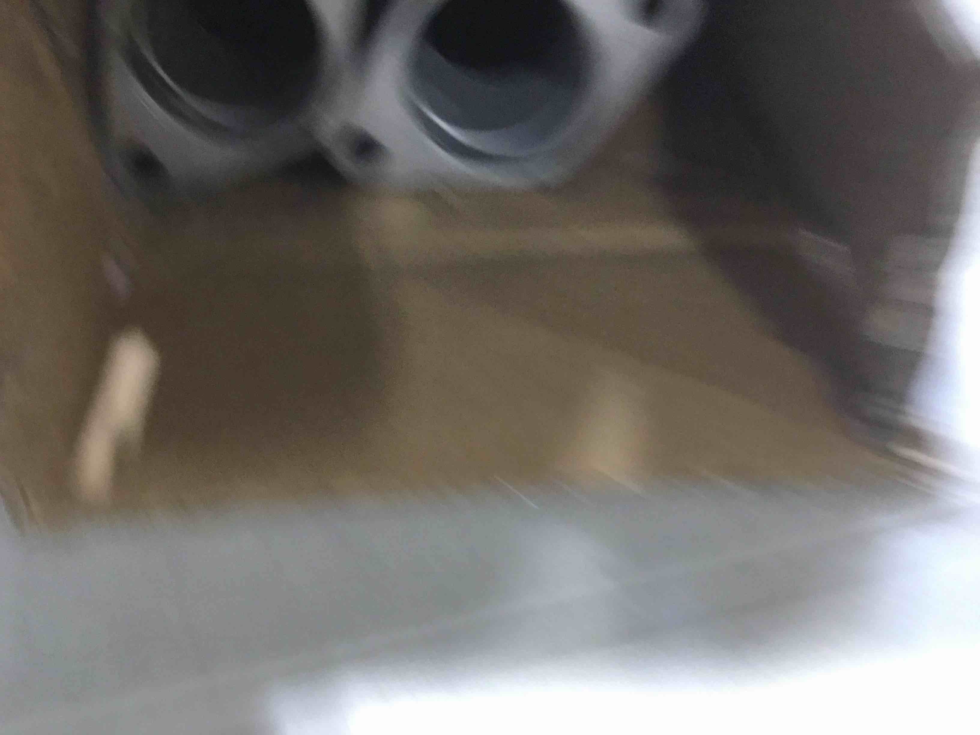 https://s3.amazonaws.com/lotting-images-prod/bidfta/RED6654330_1729183915554.jpeg