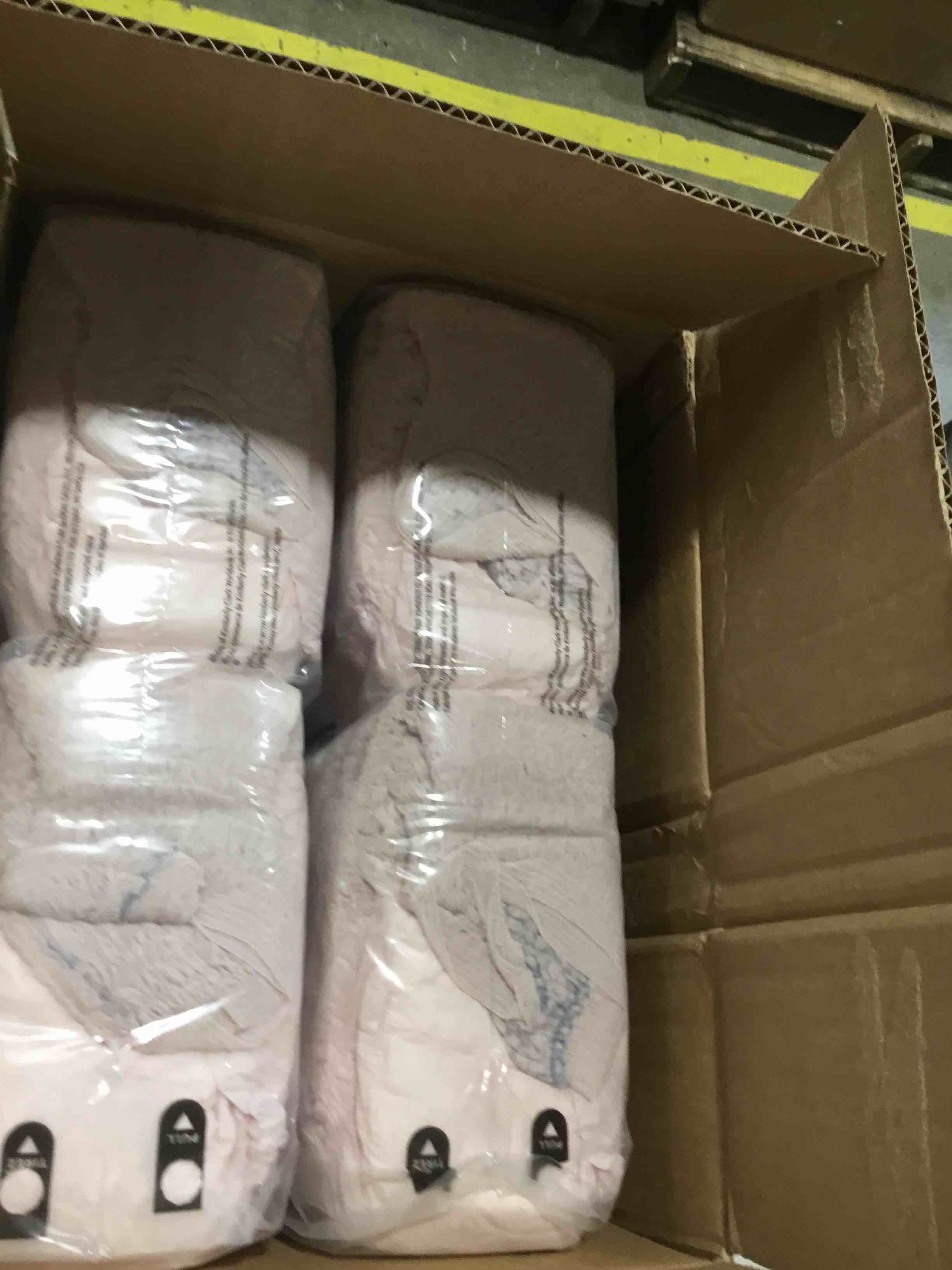 https://s3.amazonaws.com/lotting-images-prod/bidfta/RED6654333_1729184162147.jpeg