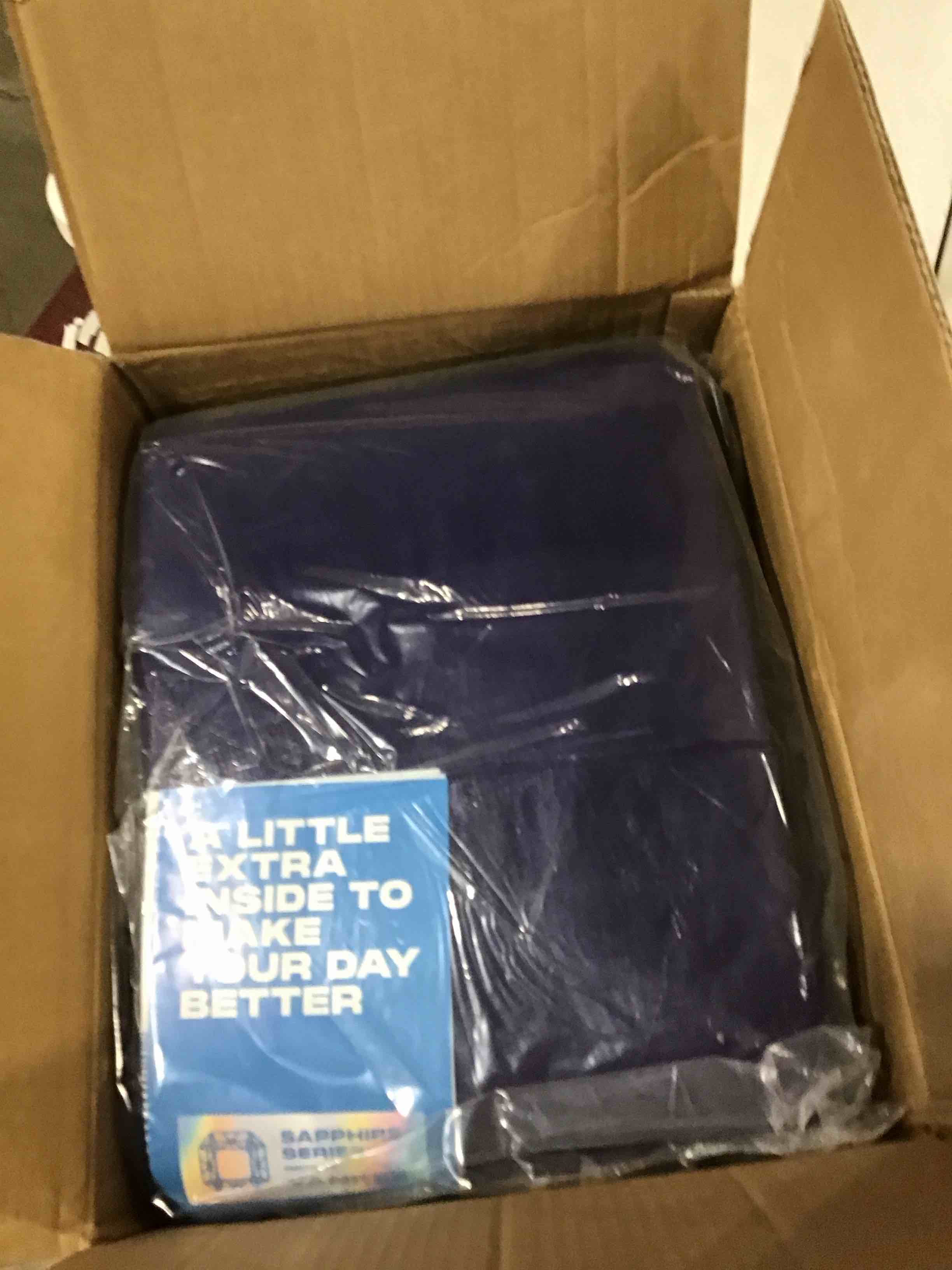 https://s3.amazonaws.com/lotting-images-prod/bidfta/RED6655480_1728924666500.jpeg