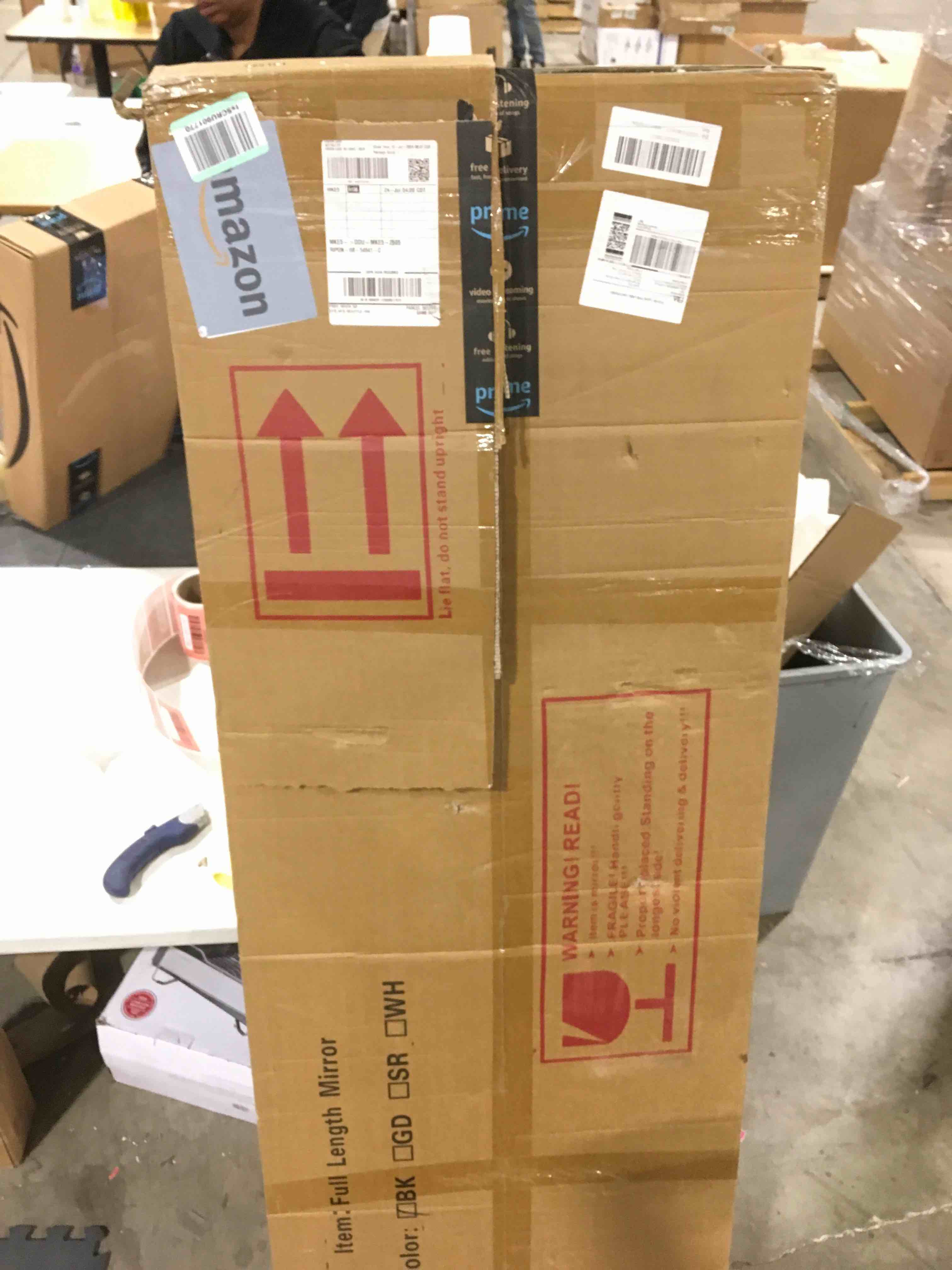 https://s3.amazonaws.com/lotting-images-prod/bidfta/RED6655759_1729013604591.jpeg