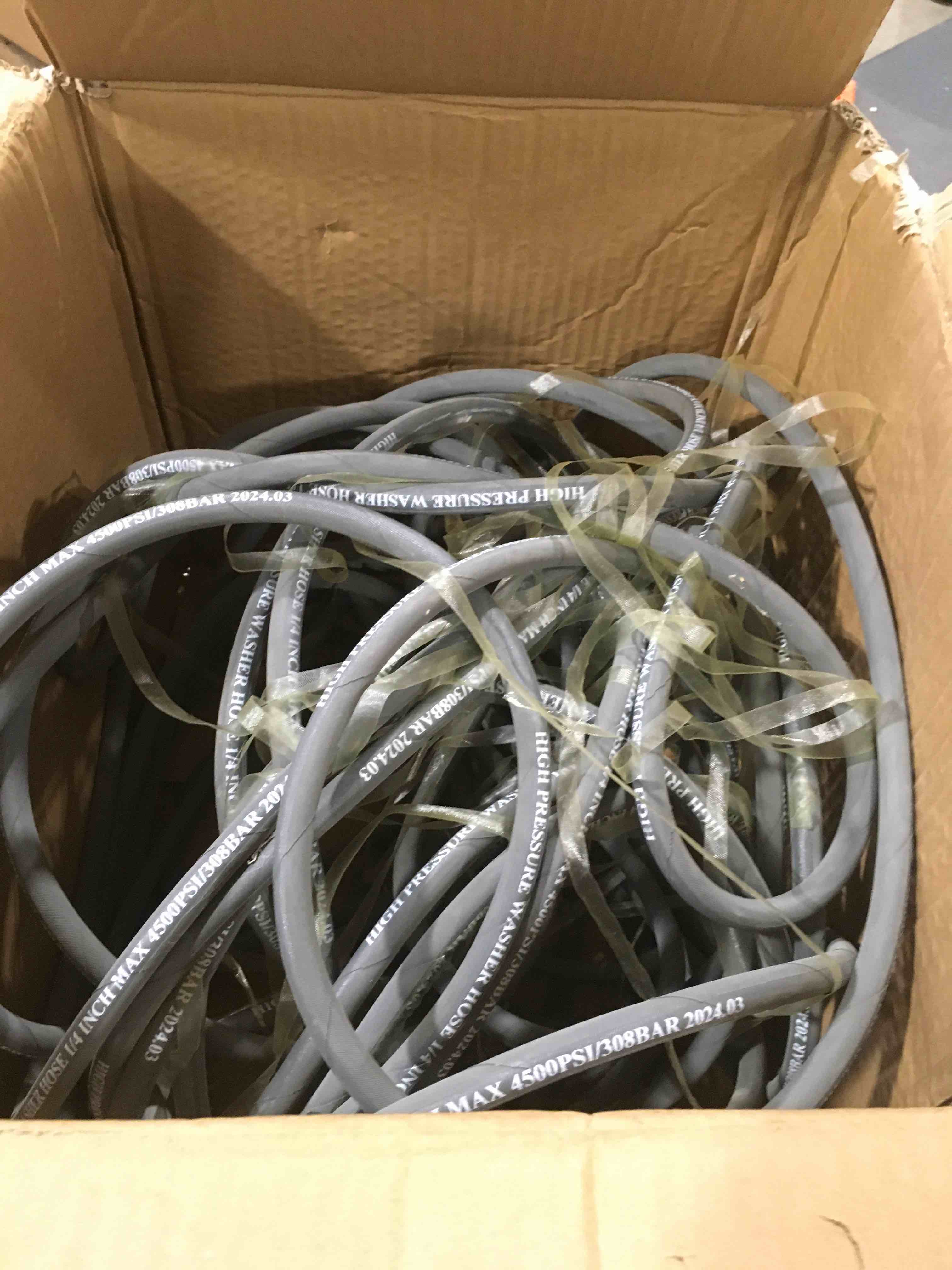 https://s3.amazonaws.com/lotting-images-prod/bidfta/RED6655763_1729013999430.jpeg