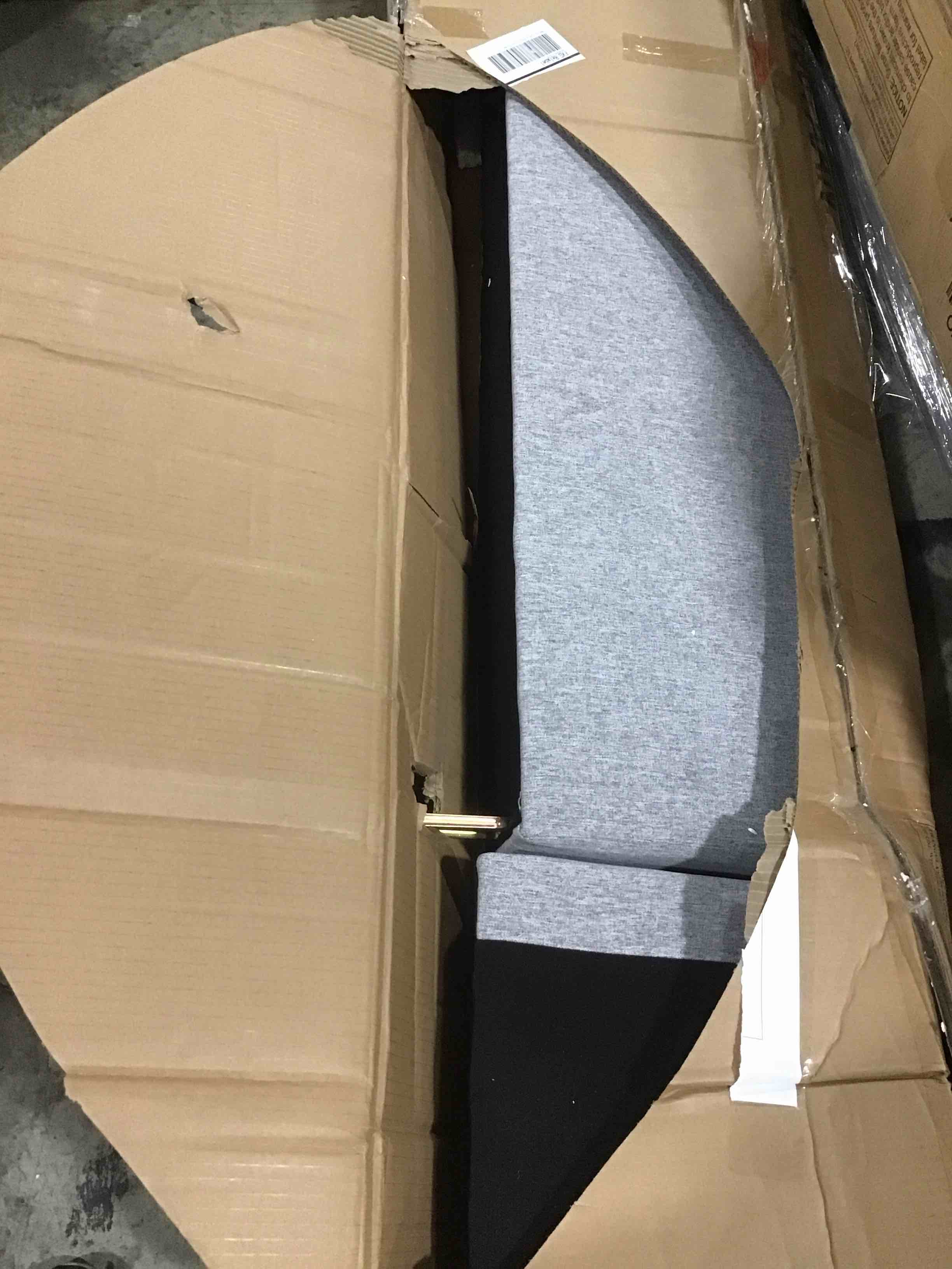 https://s3.amazonaws.com/lotting-images-prod/bidfta/RED6657598_1724182342040.jpeg