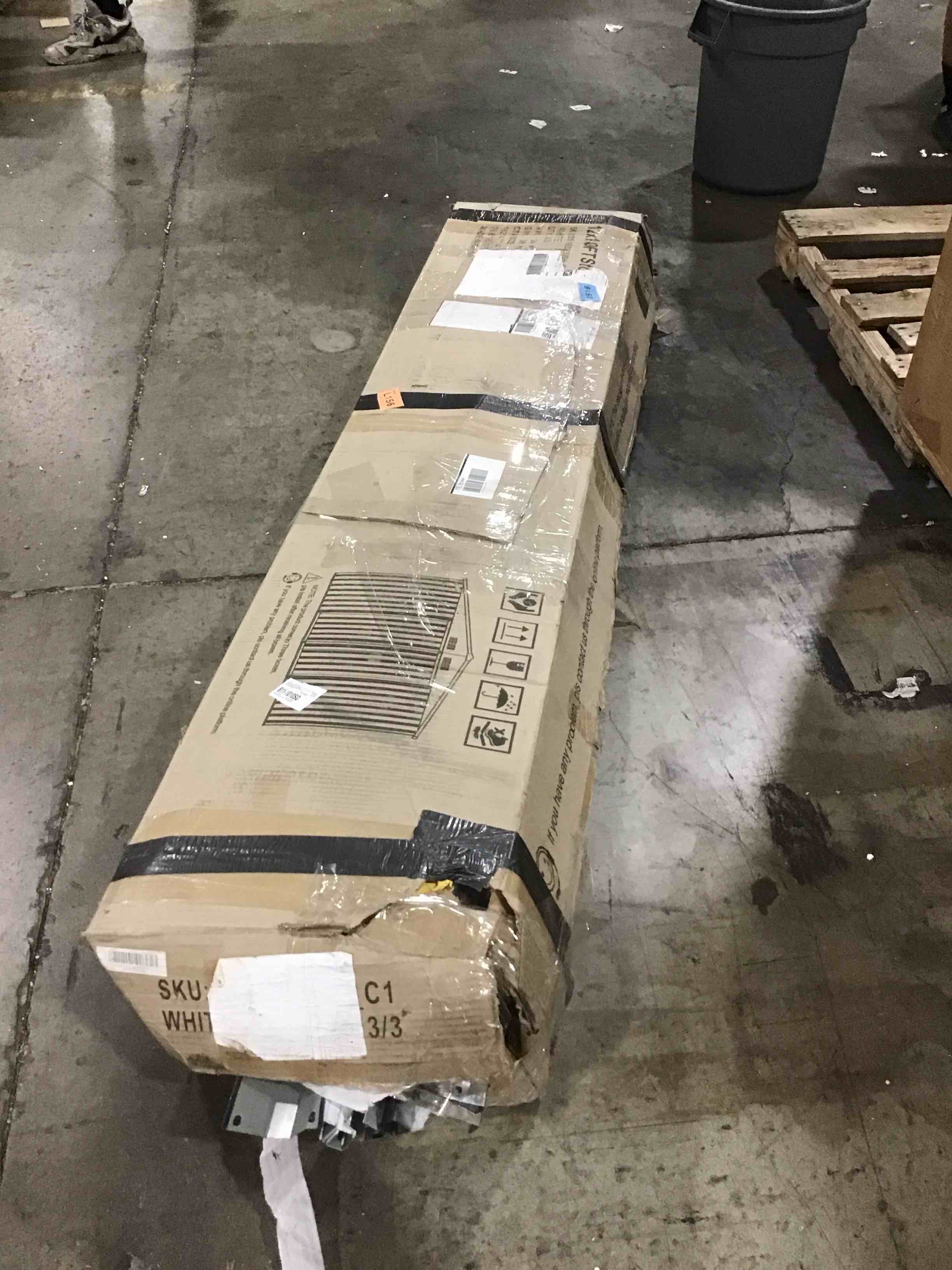 https://s3.amazonaws.com/lotting-images-prod/bidfta/RED6657601_1724181751066.jpeg