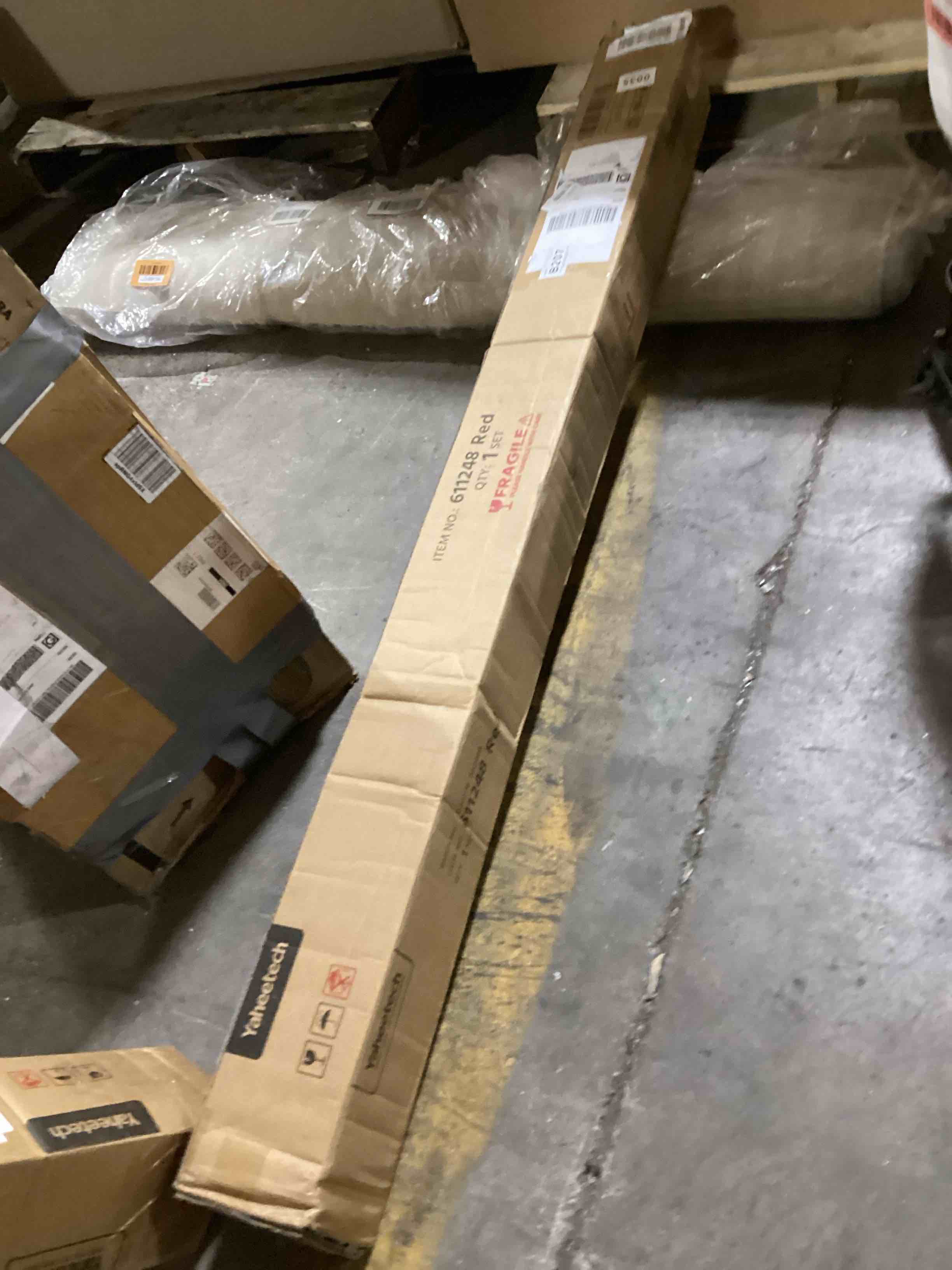 https://s3.amazonaws.com/lotting-images-prod/bidfta/RED6658178_1725381684405.jpeg