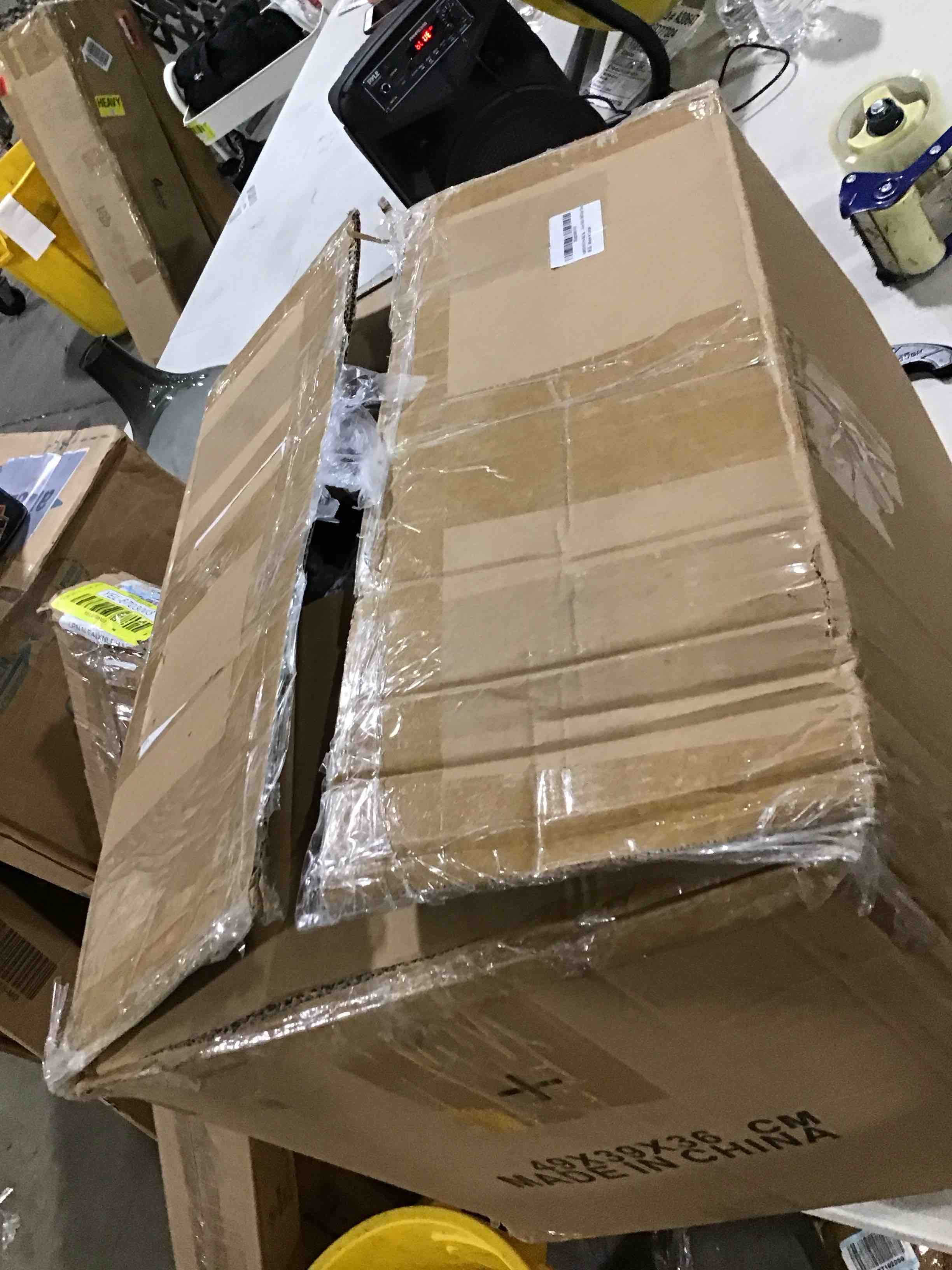 https://s3.amazonaws.com/lotting-images-prod/bidfta/RED6658952_1722542064688.jpeg