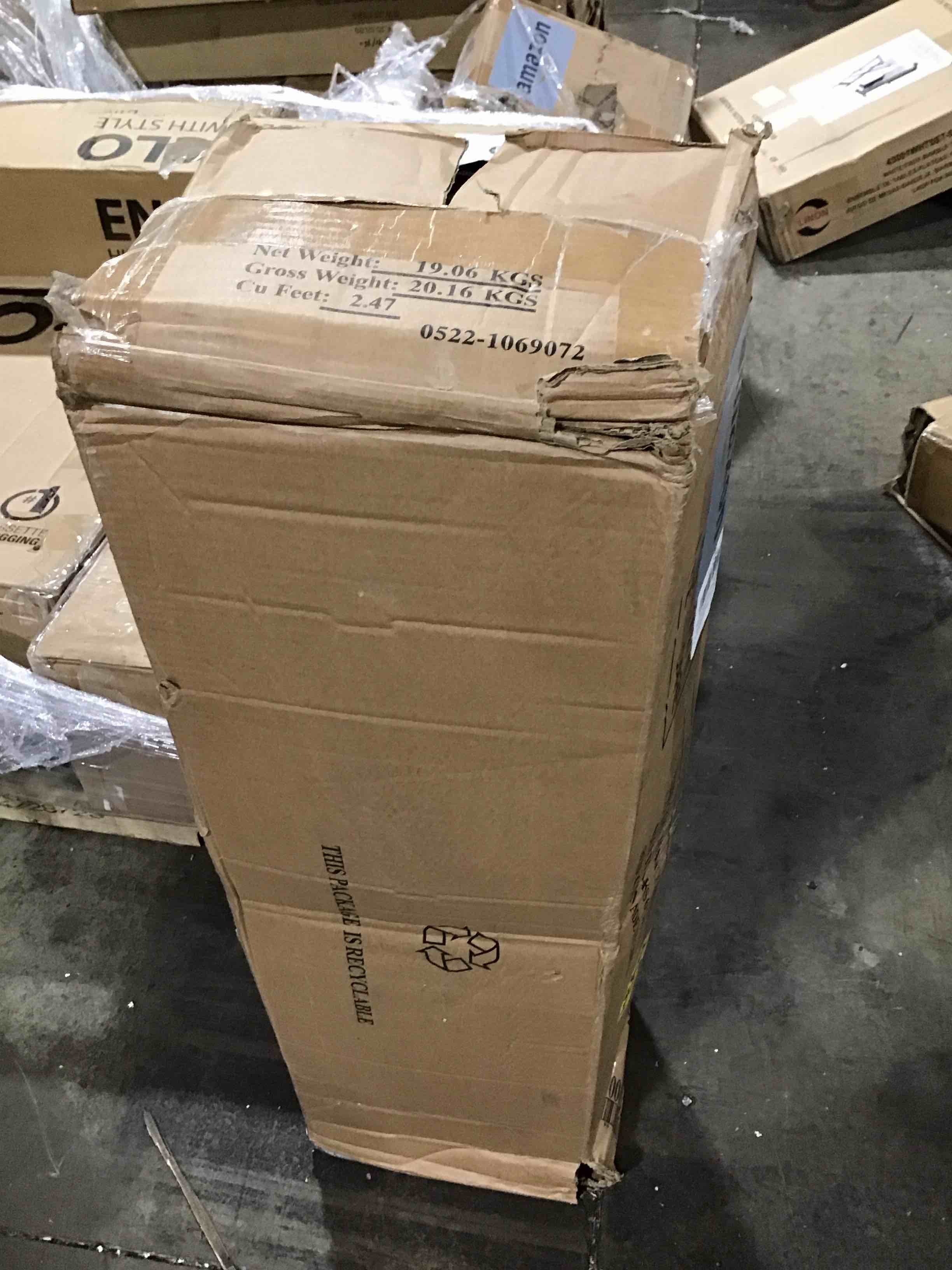 https://s3.amazonaws.com/lotting-images-prod/bidfta/RED6658961_1722600563991.jpeg