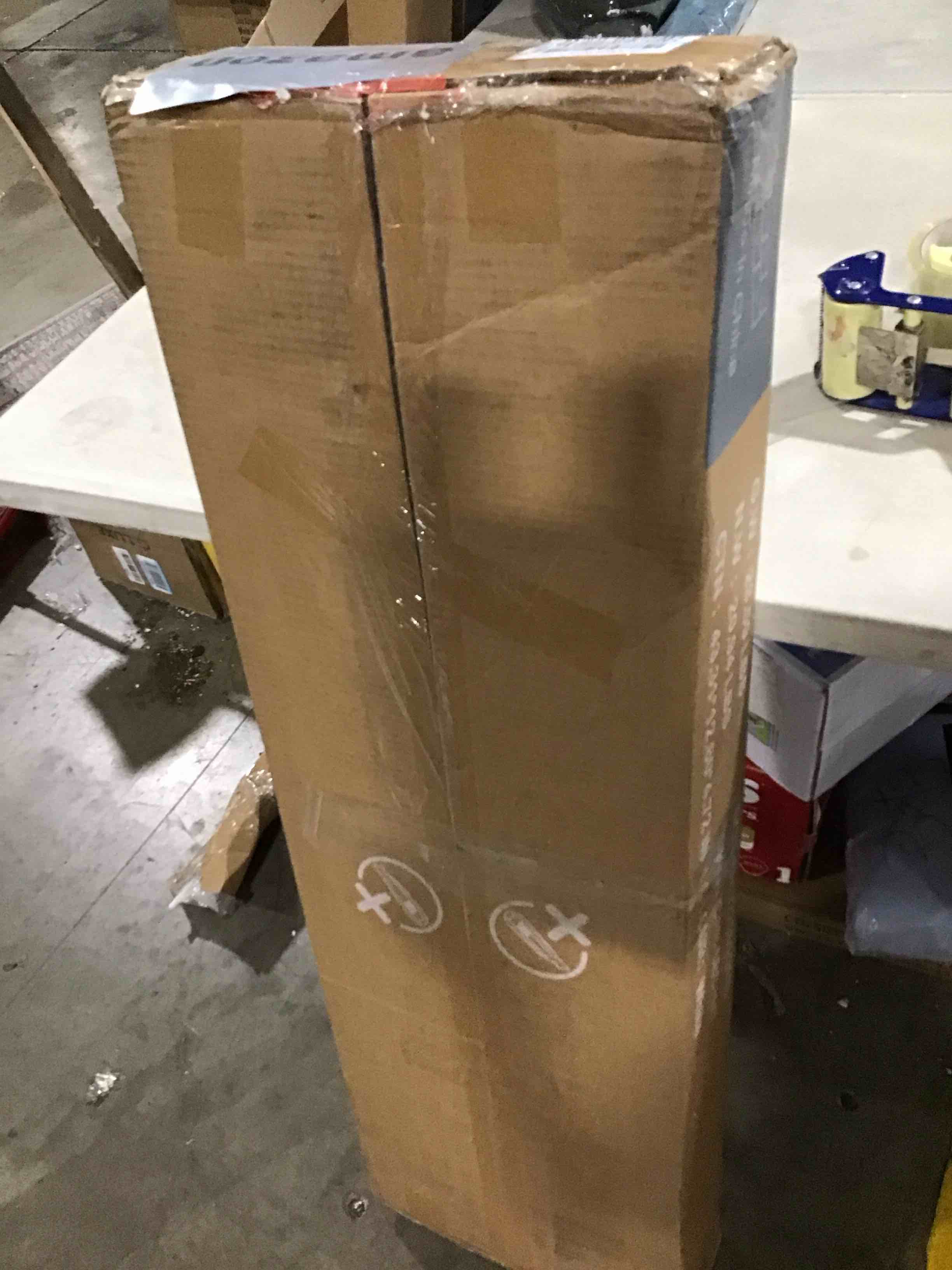 https://s3.amazonaws.com/lotting-images-prod/bidfta/RED6659011_1722609973230.jpeg