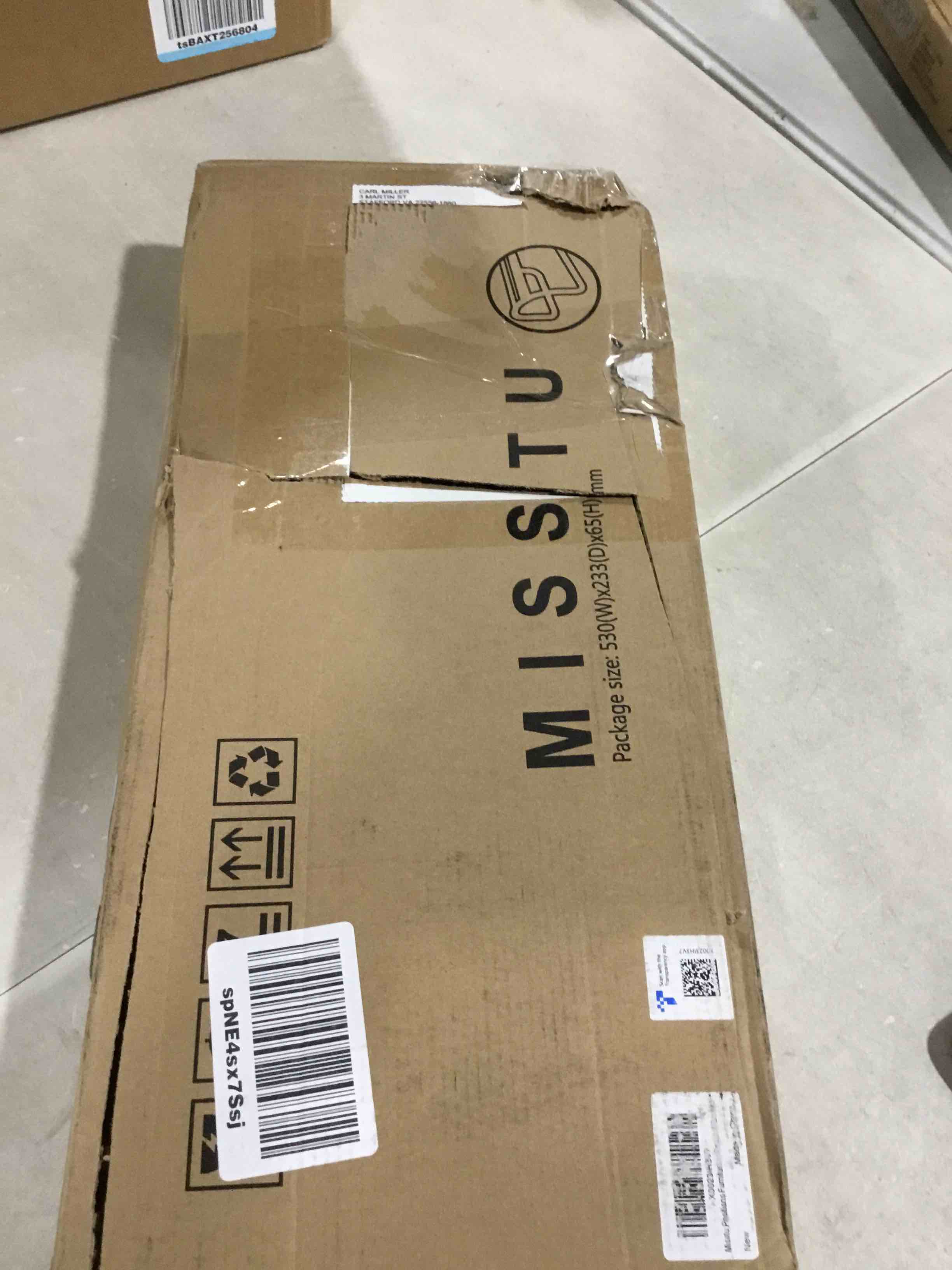https://s3.amazonaws.com/lotting-images-prod/bidfta/RED6659231_1723037603289.jpeg