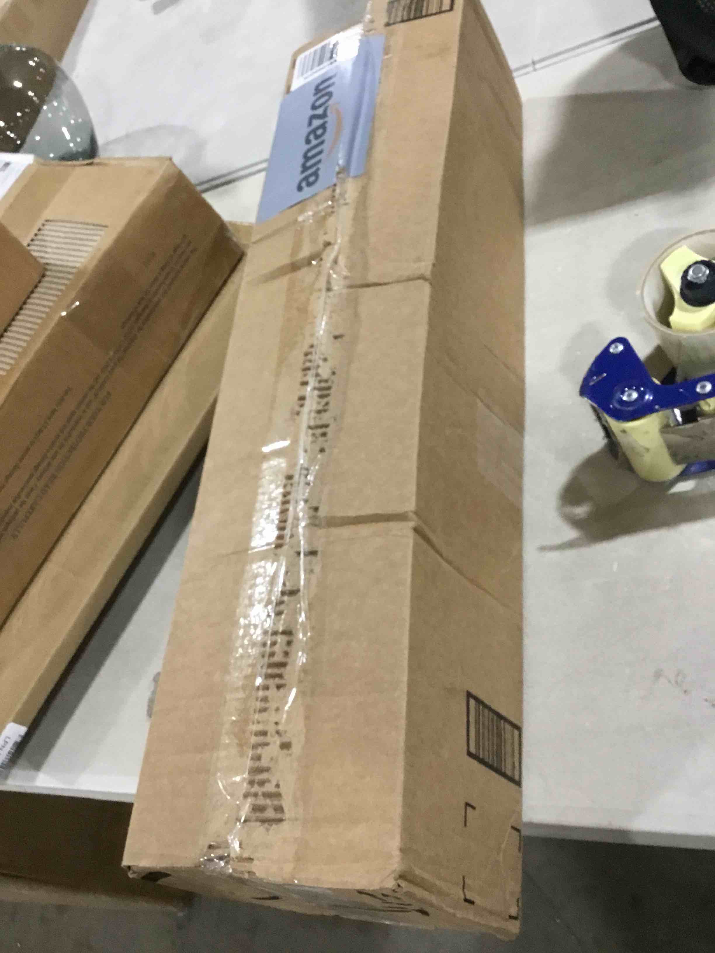 https://s3.amazonaws.com/lotting-images-prod/bidfta/RED6659259_1723043383353.jpeg