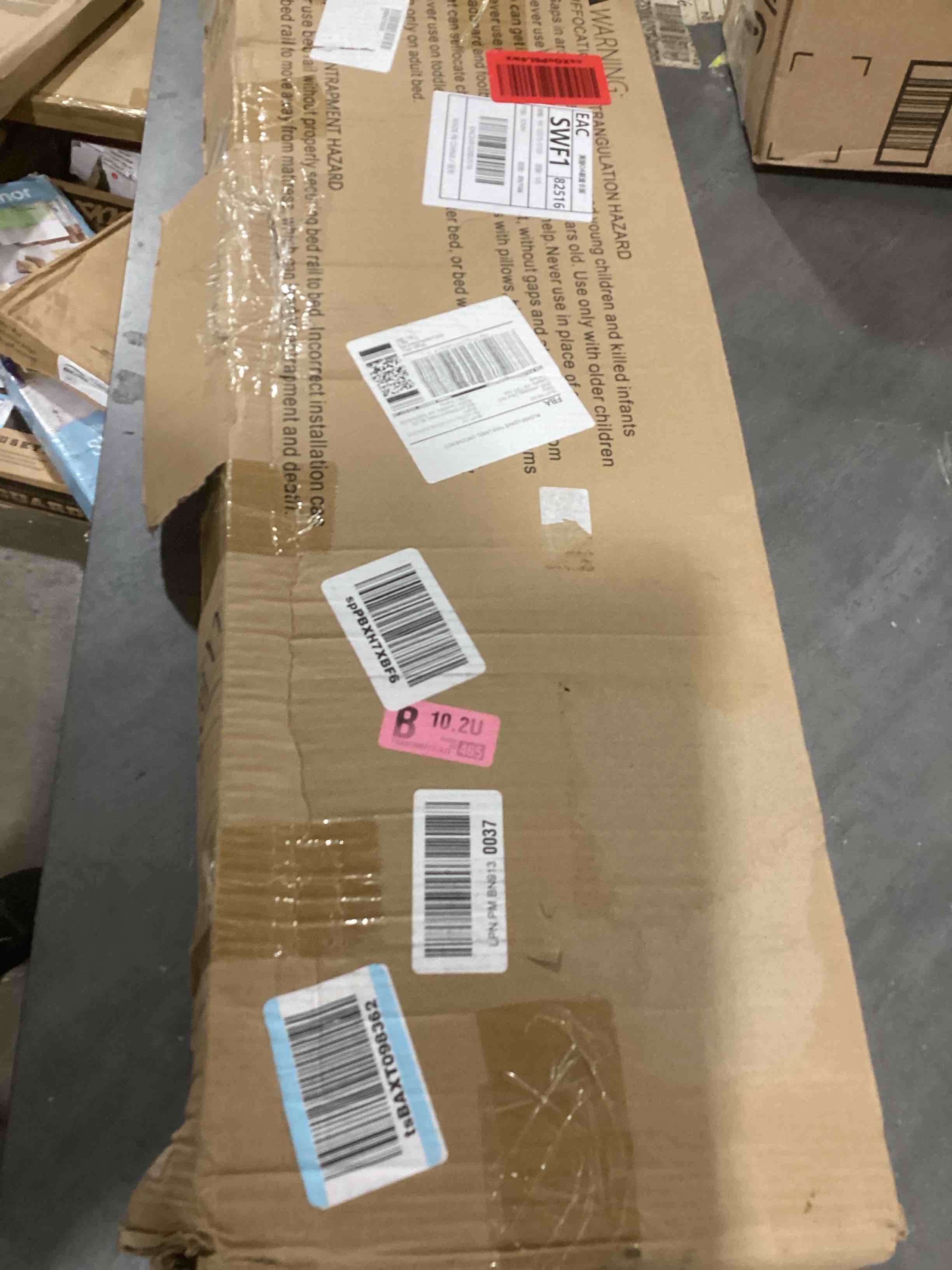https://s3.amazonaws.com/lotting-images-prod/bidfta/RED6659527_1723557022467.jpeg