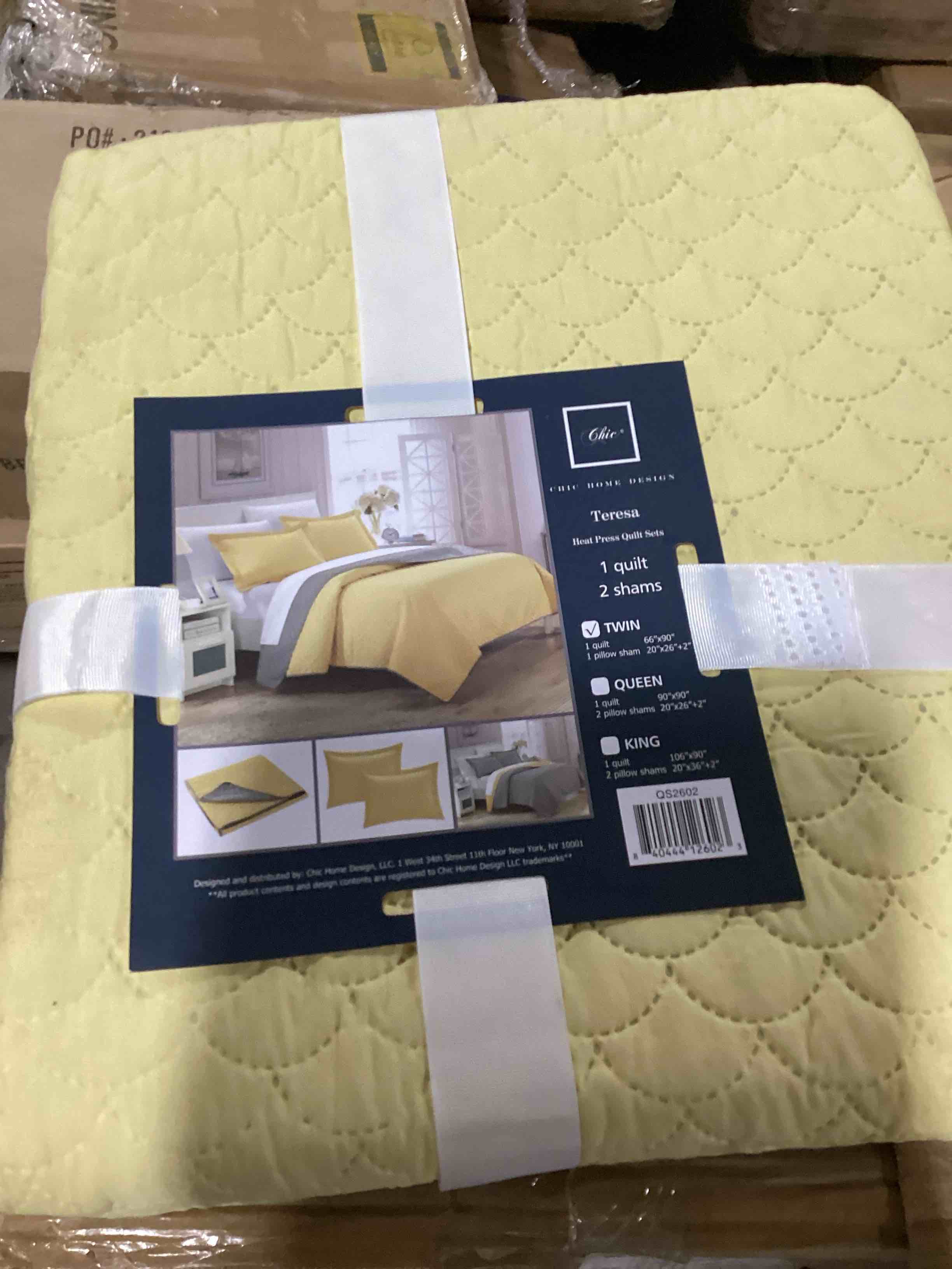 https://s3.amazonaws.com/lotting-images-prod/bidfta/RED6660737_1724087673412.jpeg