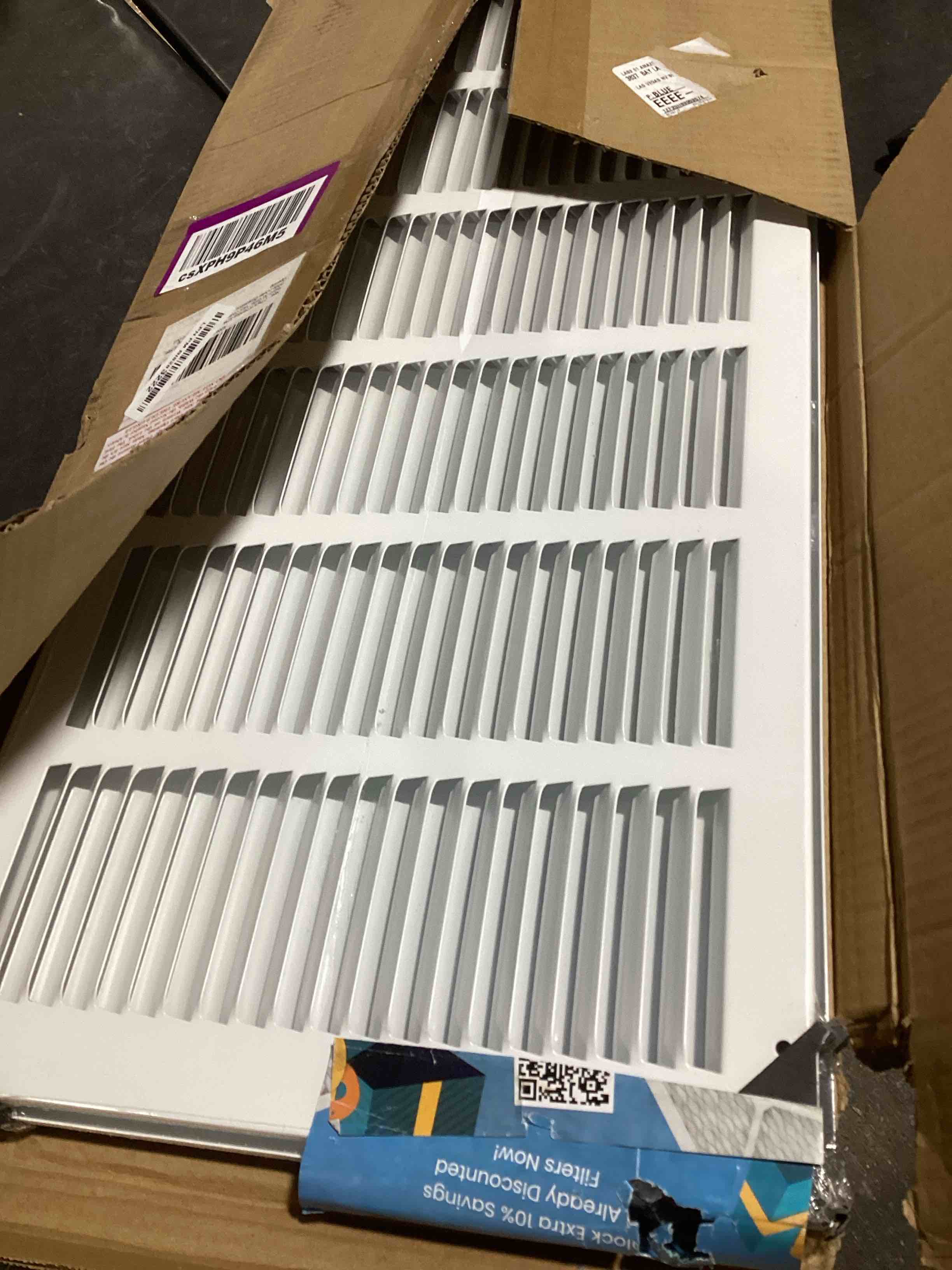 https://s3.amazonaws.com/lotting-images-prod/bidfta/RED6661196_1729964322973.jpeg