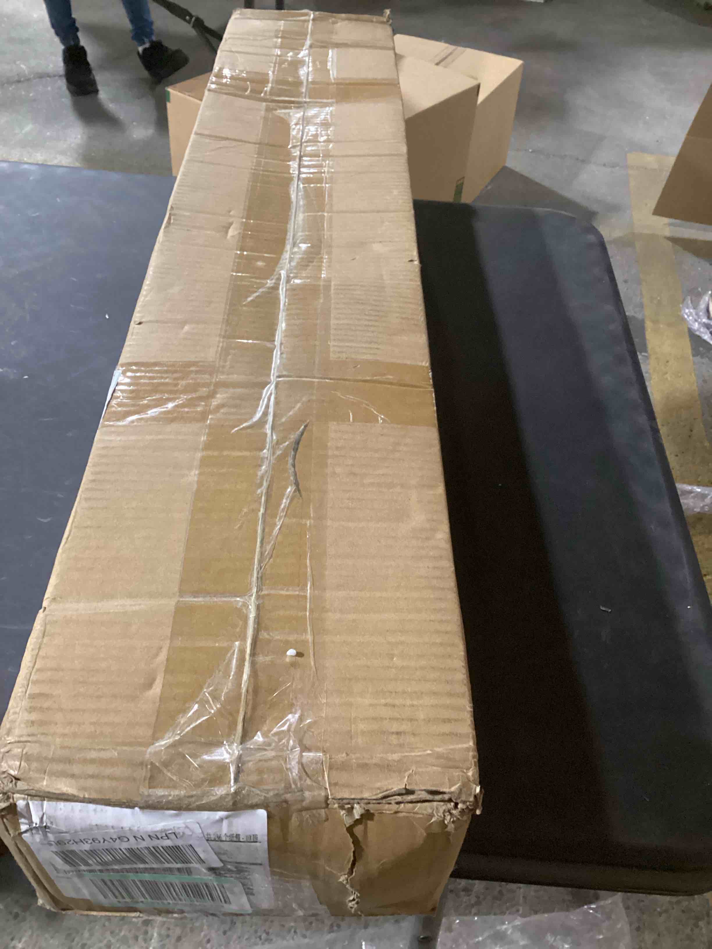https://s3.amazonaws.com/lotting-images-prod/bidfta/RED6661327_1730128833259.jpeg