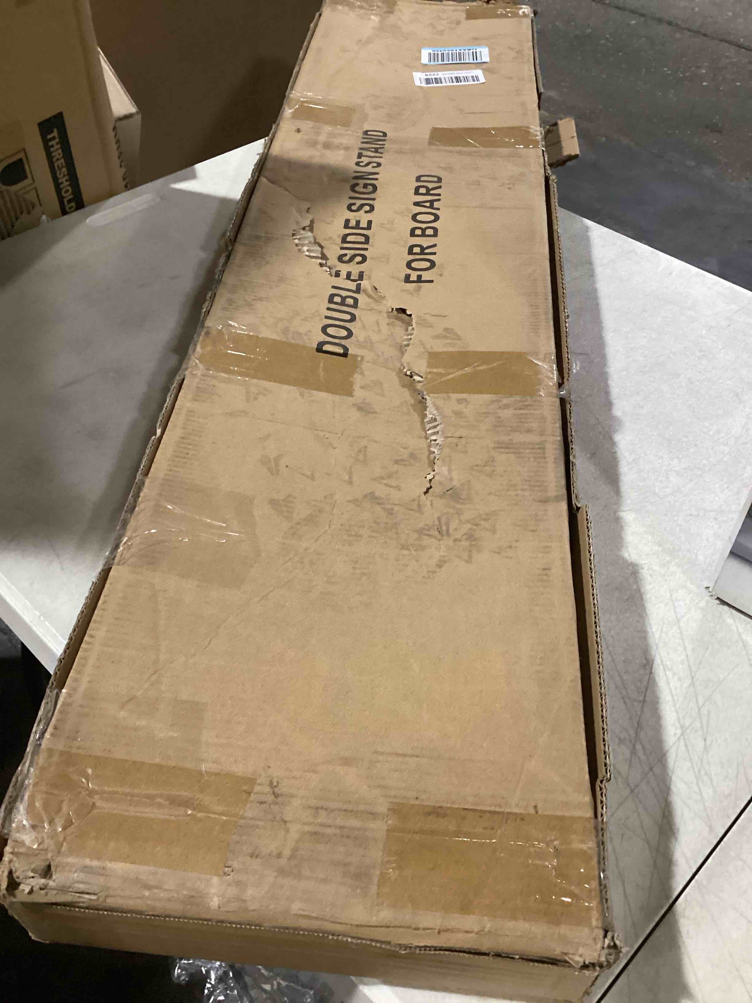 https://s3.amazonaws.com/lotting-images-prod/bidfta/RED6661572_1730310026504.jpeg