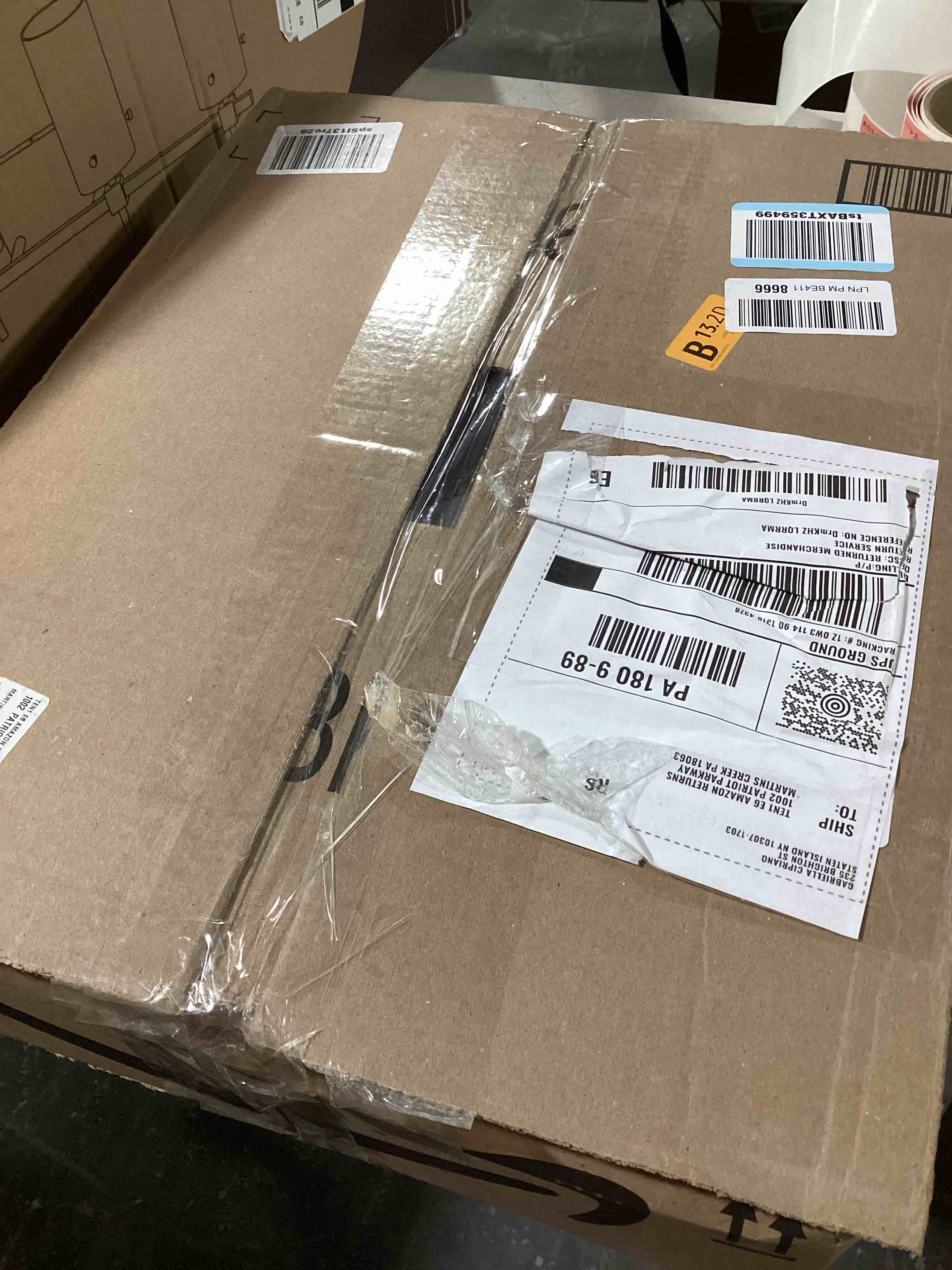 https://s3.amazonaws.com/lotting-images-prod/bidfta/RED6661881_1730479084531.jpeg
